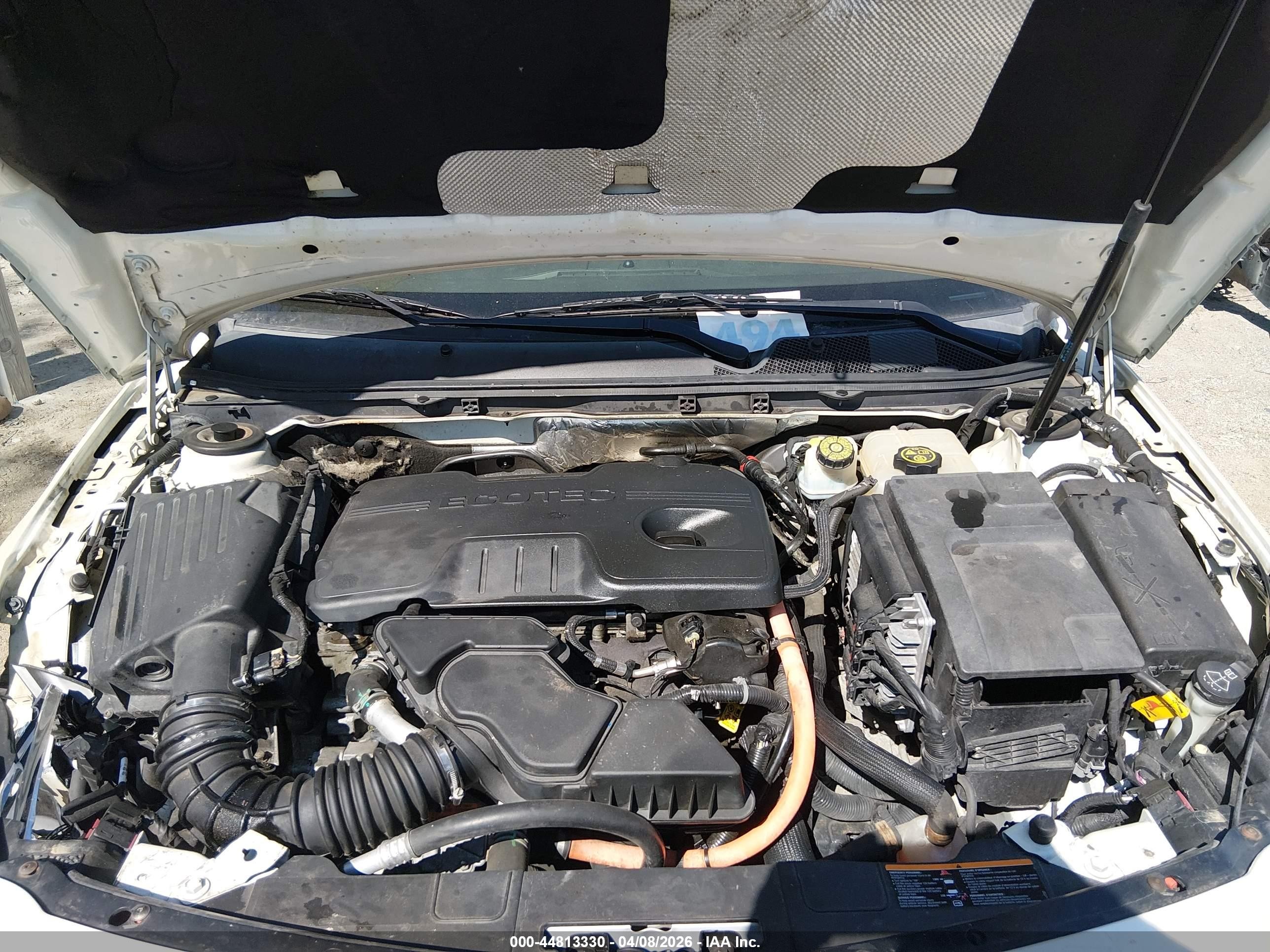2012 Buick Regal   White vin: 2G4GR5ER6C9202145