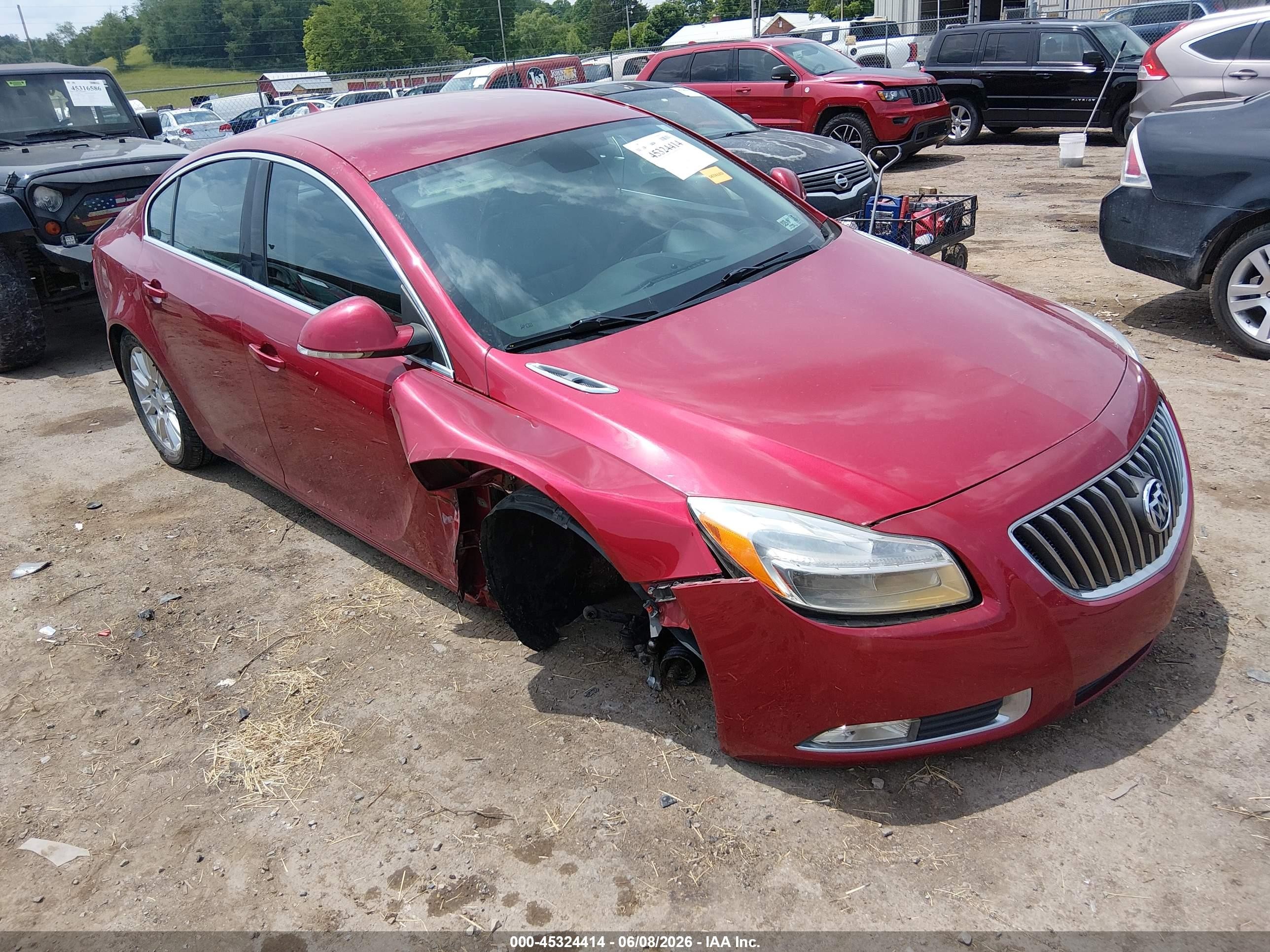 2013 Buick Regal   Red vin: 2G4GR5ER7D9238962