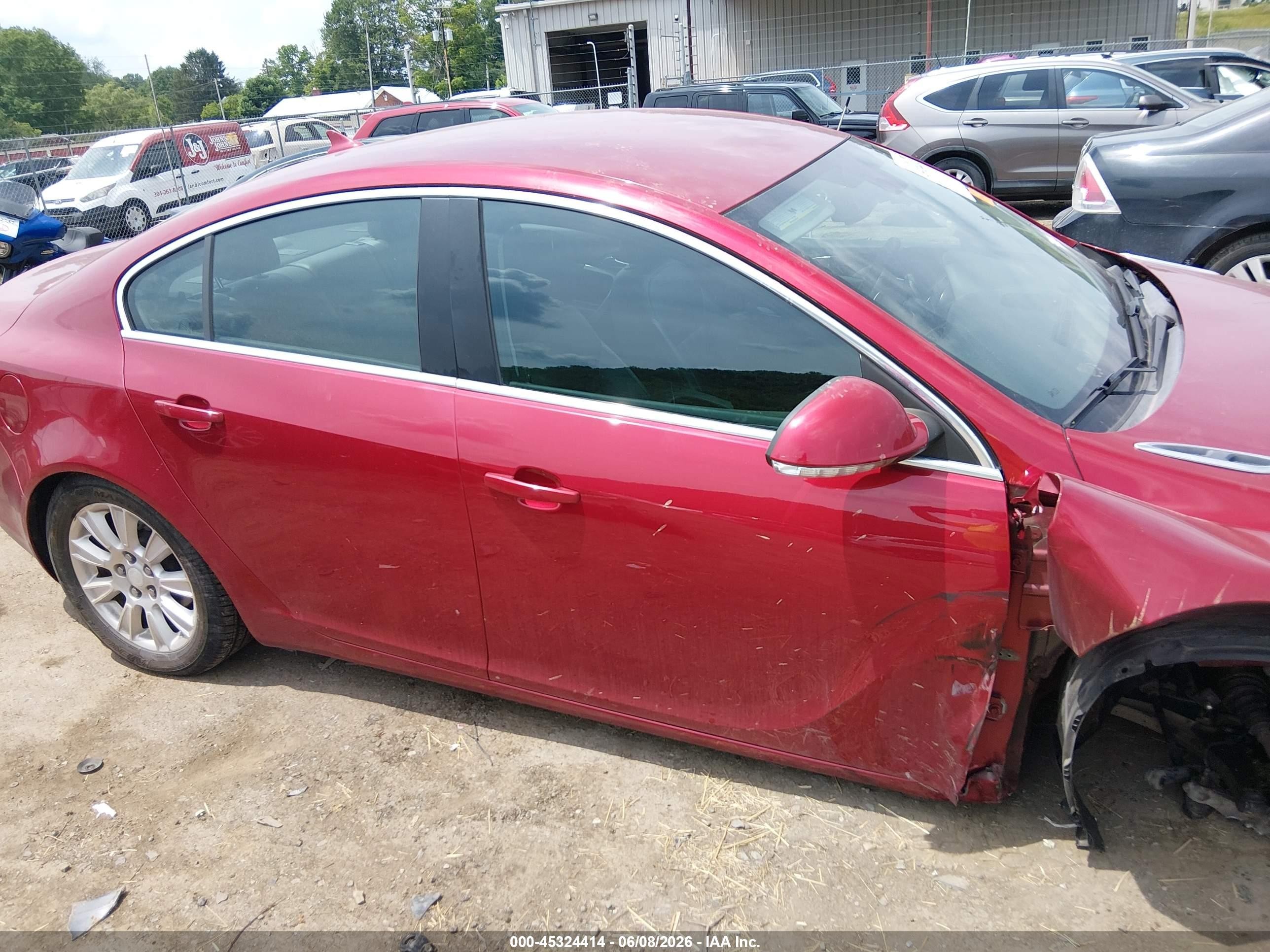 2013 Buick Regal   Red vin: 2G4GR5ER7D9238962