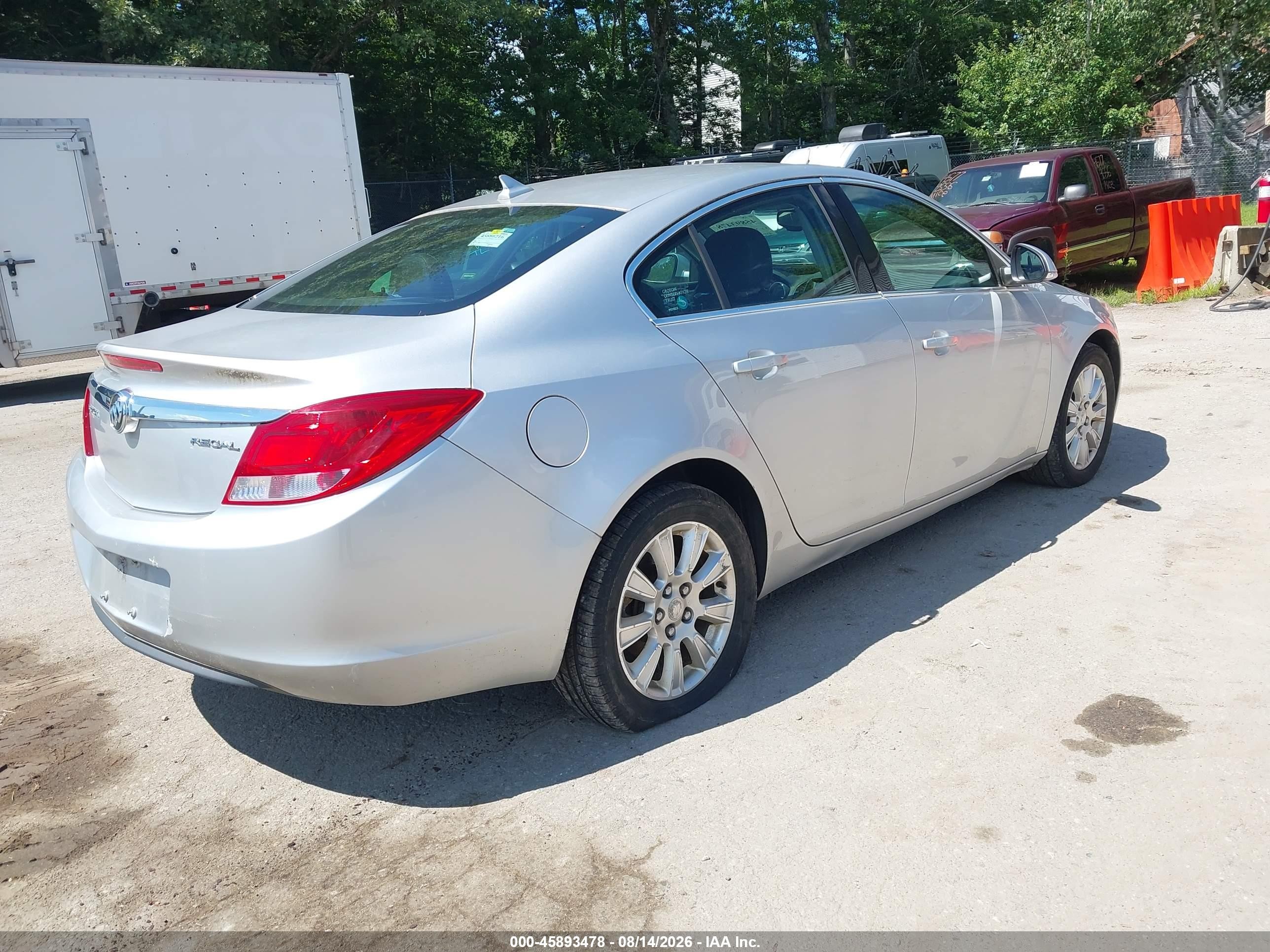 2012 Buick Regal Silver vin: 2G4GR5ER8C9215219