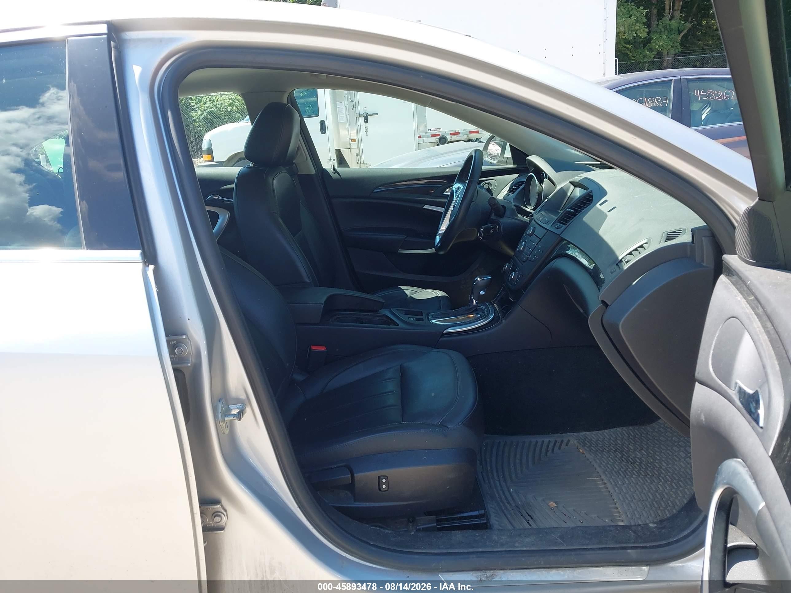 2012 Buick Regal Silver vin: 2G4GR5ER8C9215219