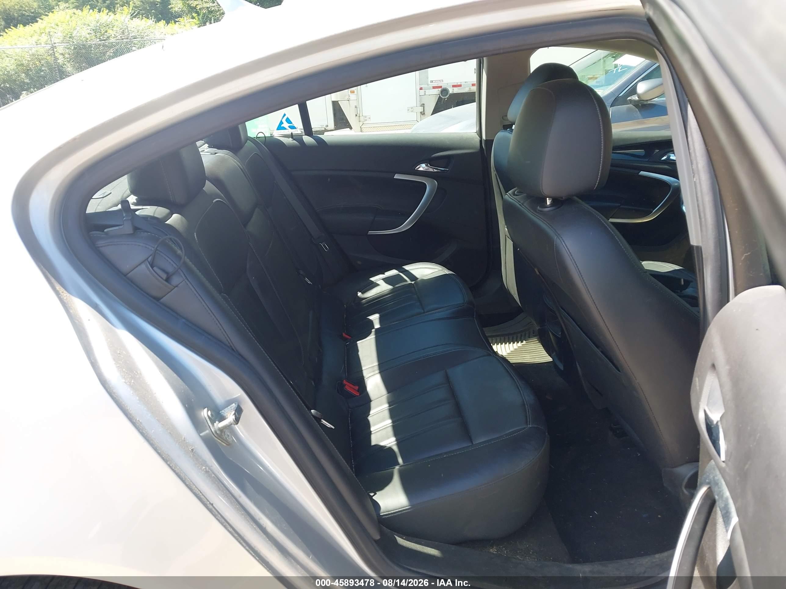 2012 Buick Regal Silver vin: 2G4GR5ER8C9215219