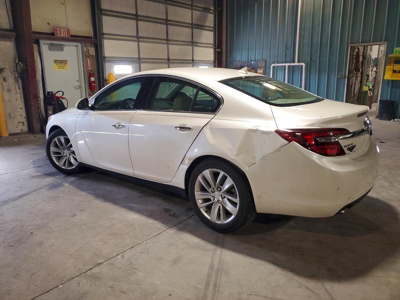2014 Buick Regal Premium White vin: 2G4GR5GX5E9178547