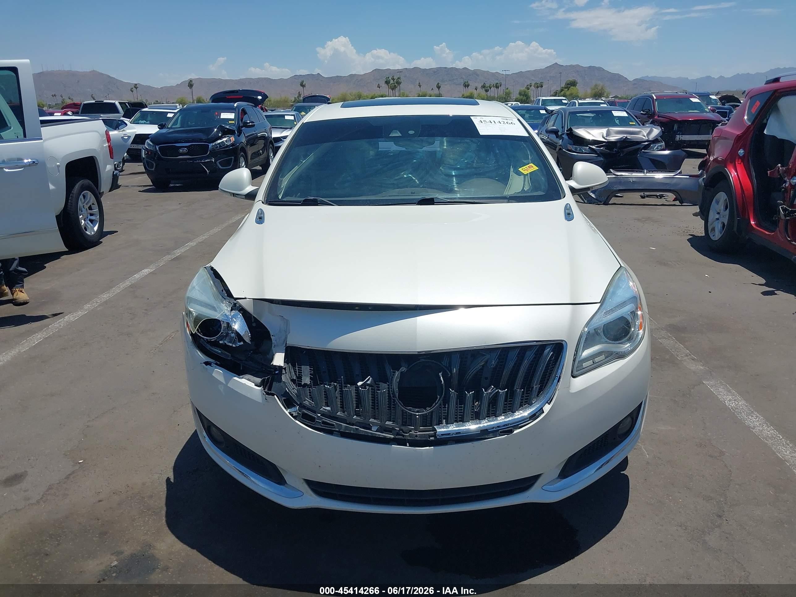 2015 Buick Regal Turbo Premium Ii White vin: 2G4GR5GX7F9292406