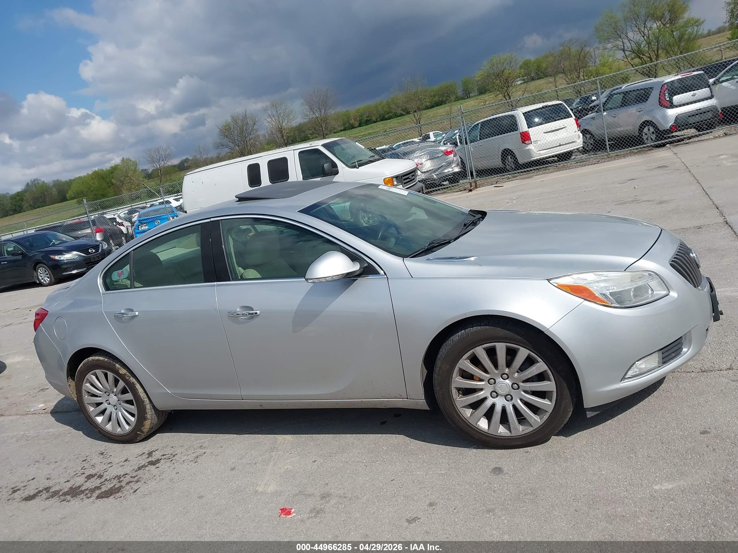 2012 Buick Regal Premium 1 Silver vin: 2G4GS5EK2C9207964