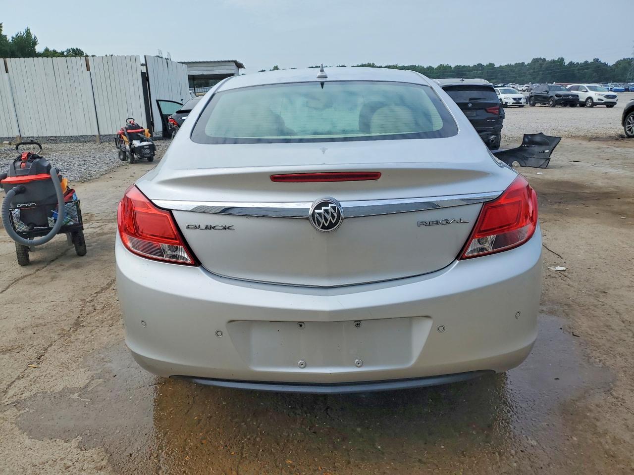 2012 Buick Regal Premium Silver vin: 2G4GS5EK9C9191939