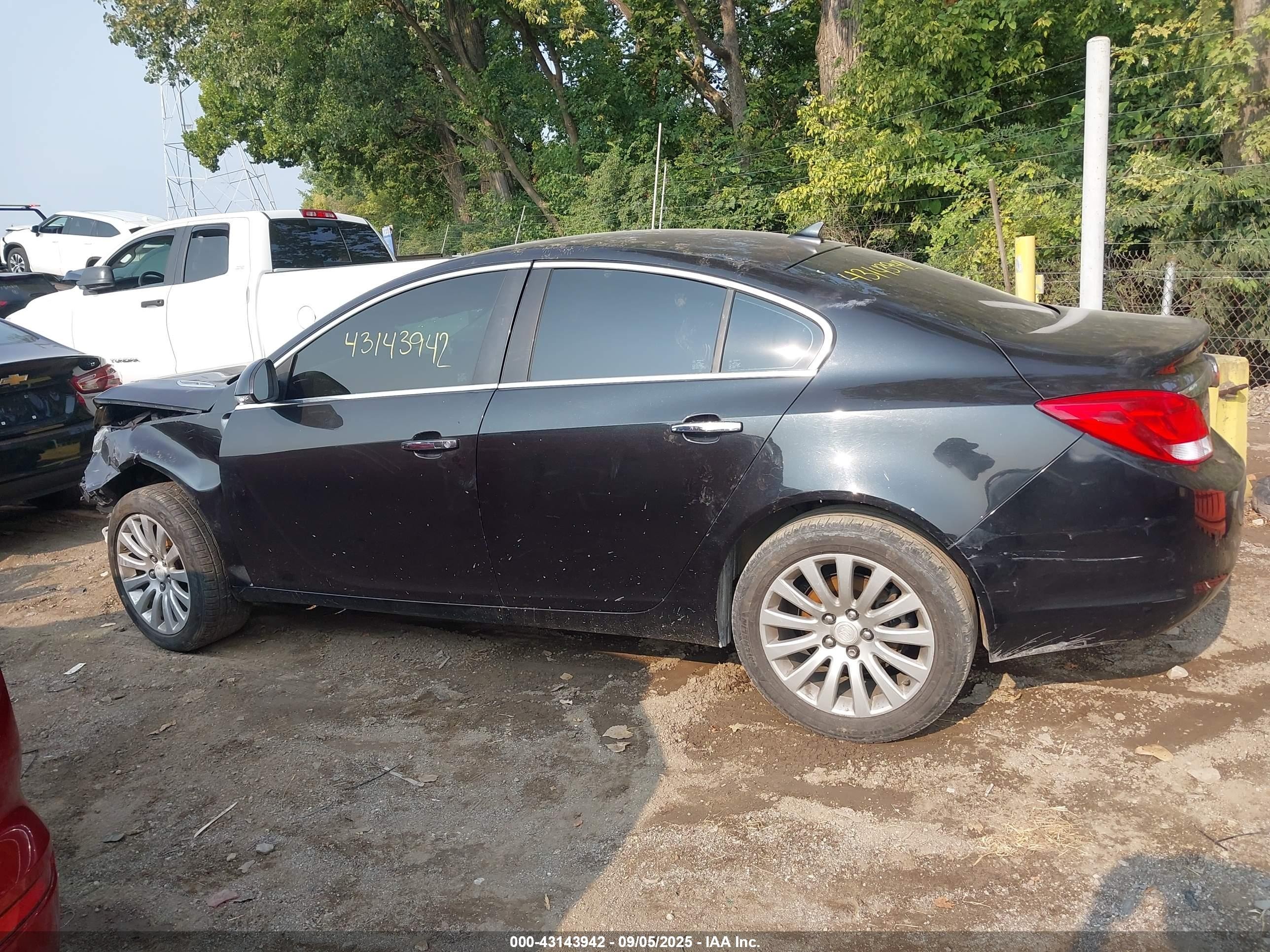 2012 Buick Regal Premium 1 Black vin: 2G4GS5EKXC9137002