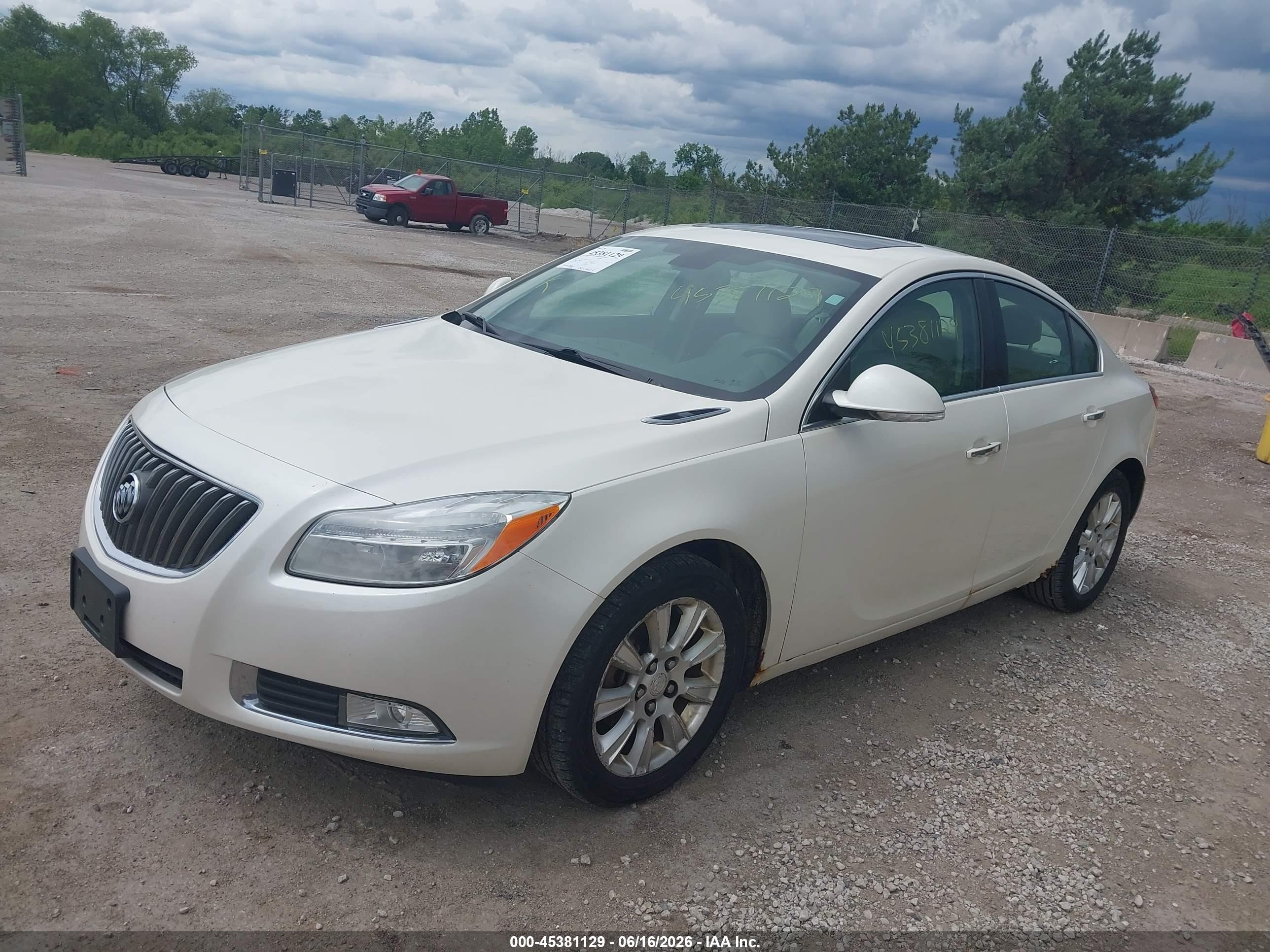 2012 Buick Regal Premium 1 White vin: 2G4GS5ER1C9142201