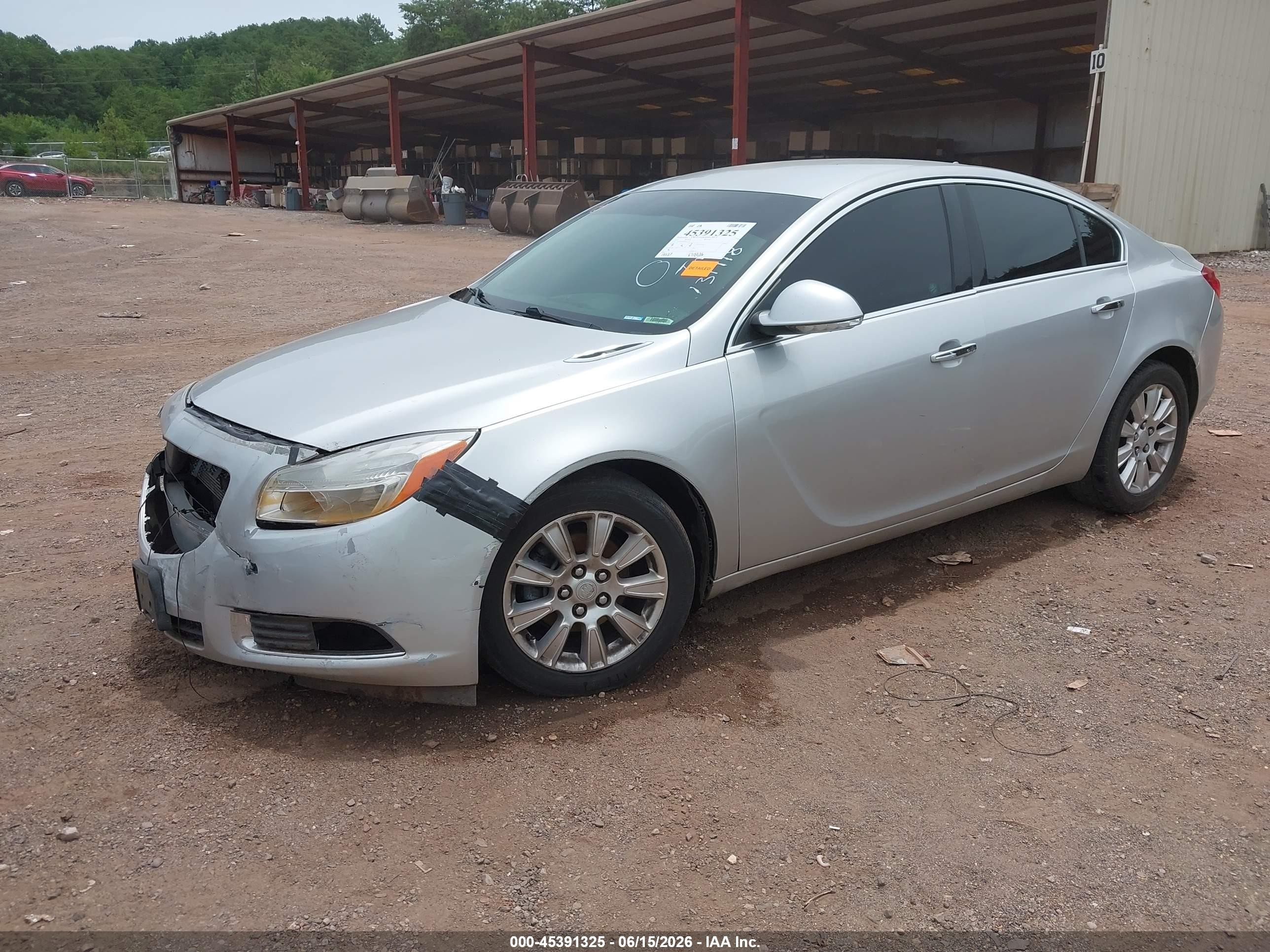 2013 Buick Regal Premium 1 Silver vin: 2G4GS5ER1D9131118