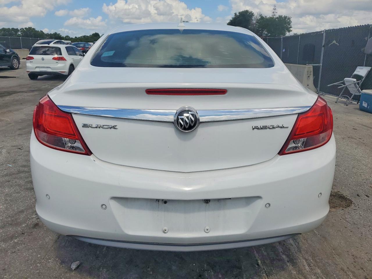 2013 Buick Regal Premium White vin: 2G4GS5ER7D9214147