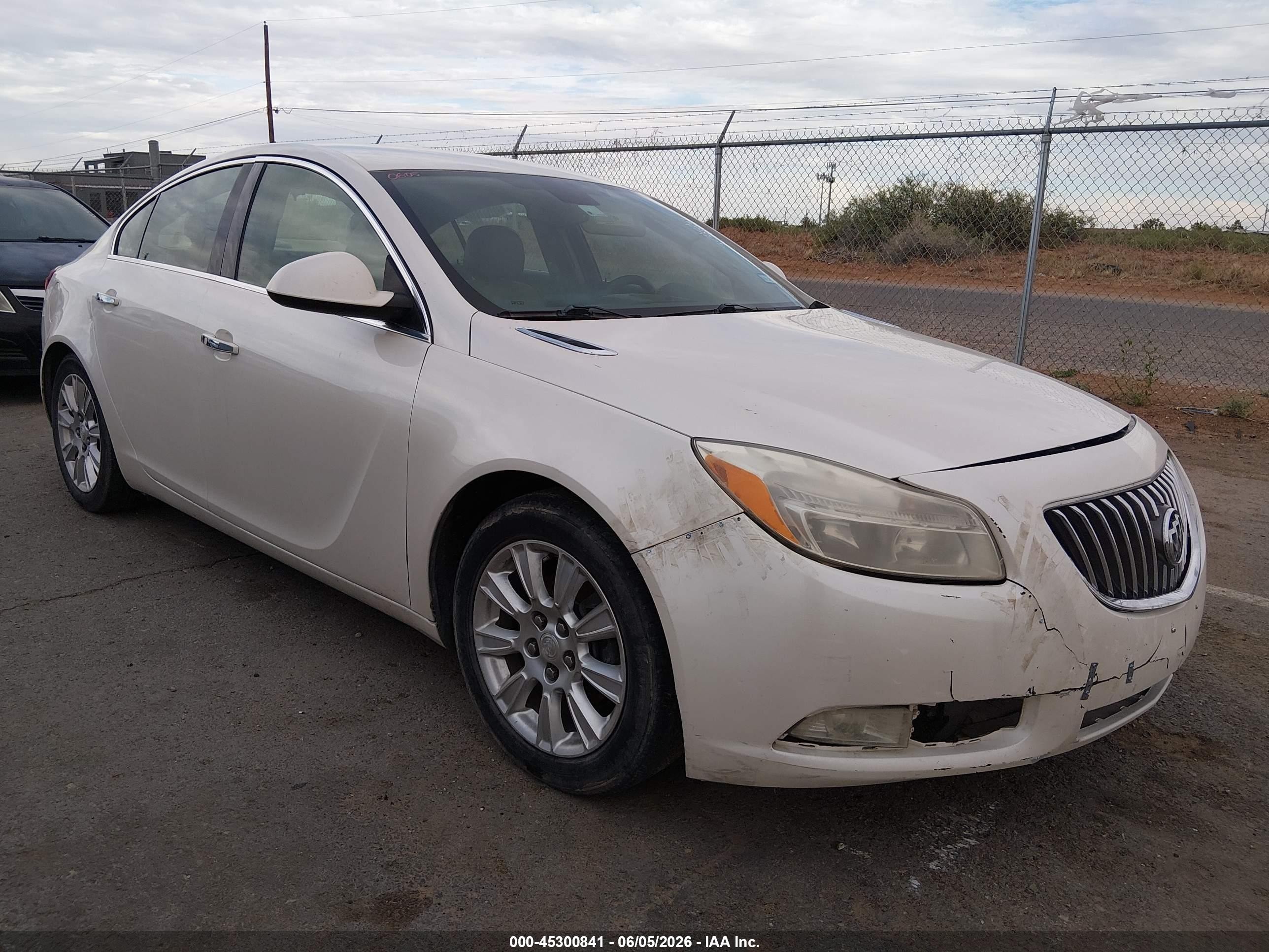 2012 Buick Regal Premium 1 White vin: 2G4GS5ER9C9123881