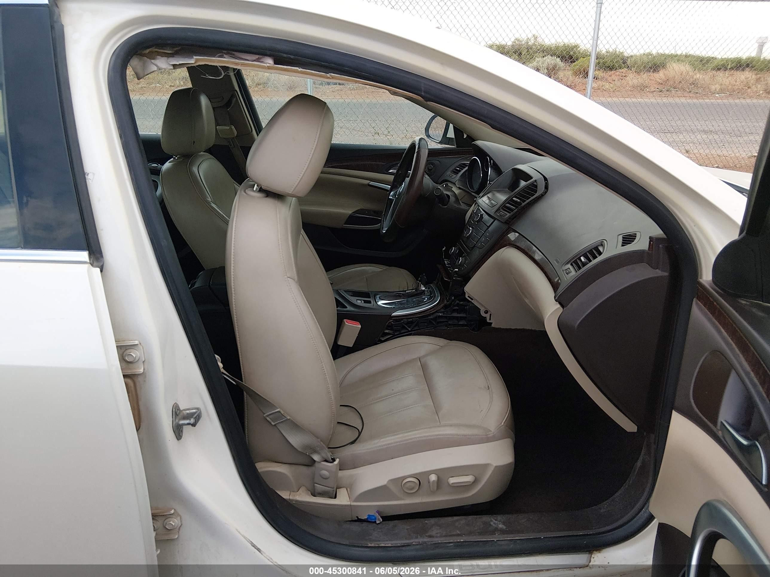 2012 Buick Regal Premium 1 White vin: 2G4GS5ER9C9123881