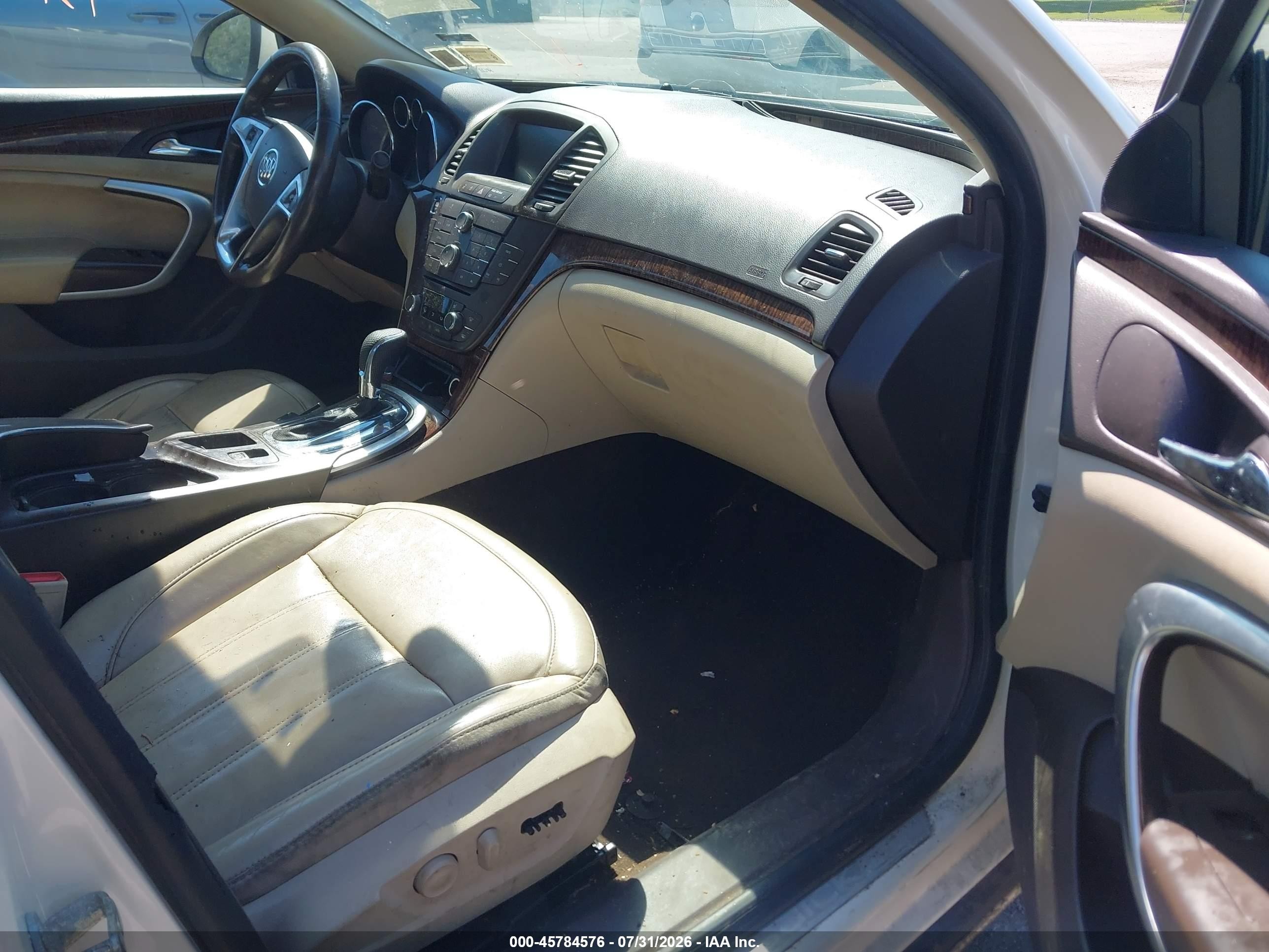 2013 Buick Regal Turbo - Premium 1 White vin: 2G4GS5EV0D9121130