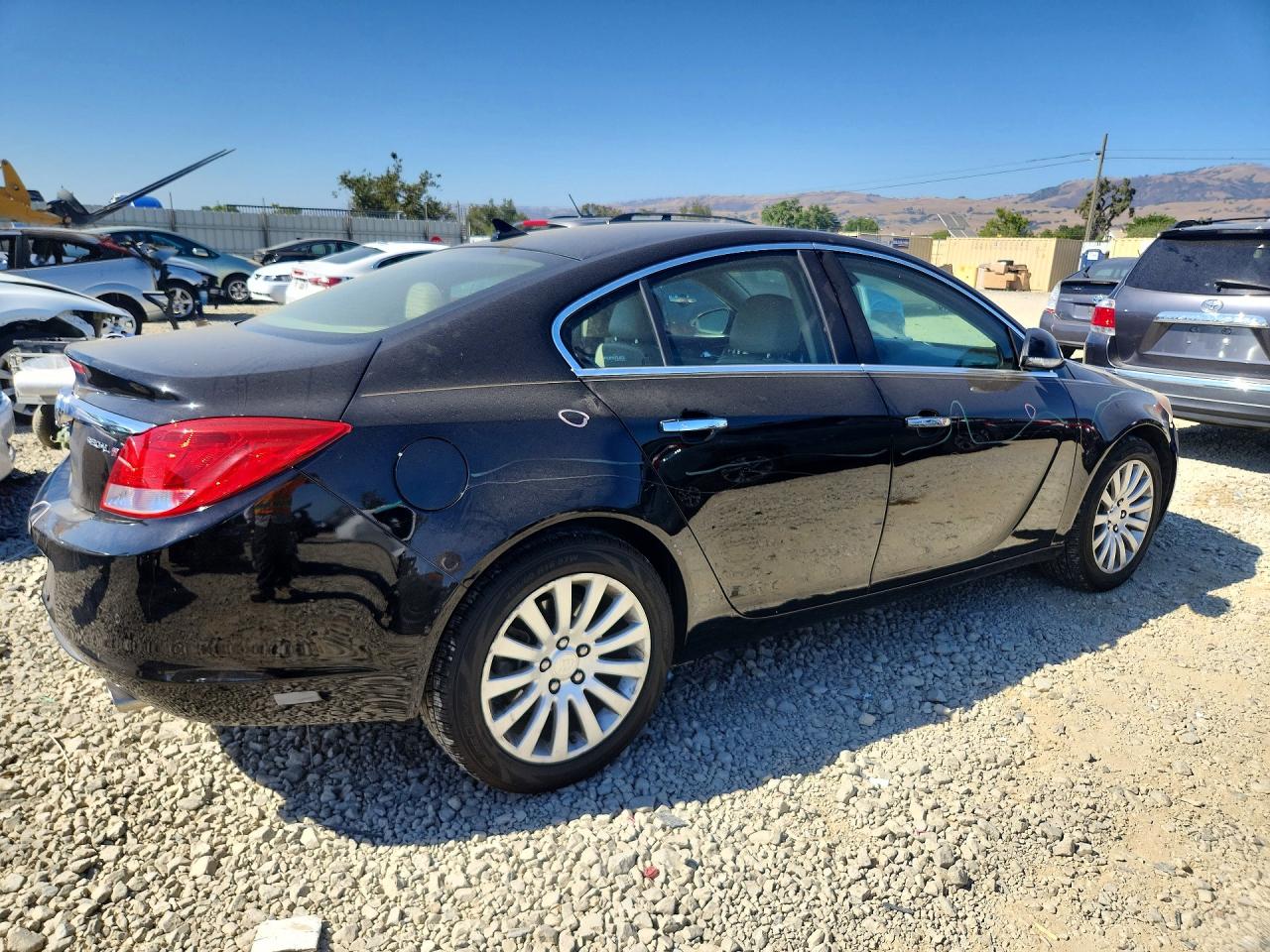 2013 Buick Regal Premium Black vin: 2G4GS5EV0D9125758