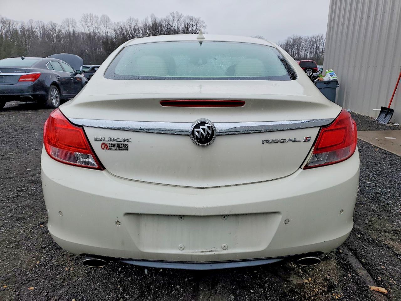 2012 Buick Regal White vin: 2G4GS5EV1C9215631