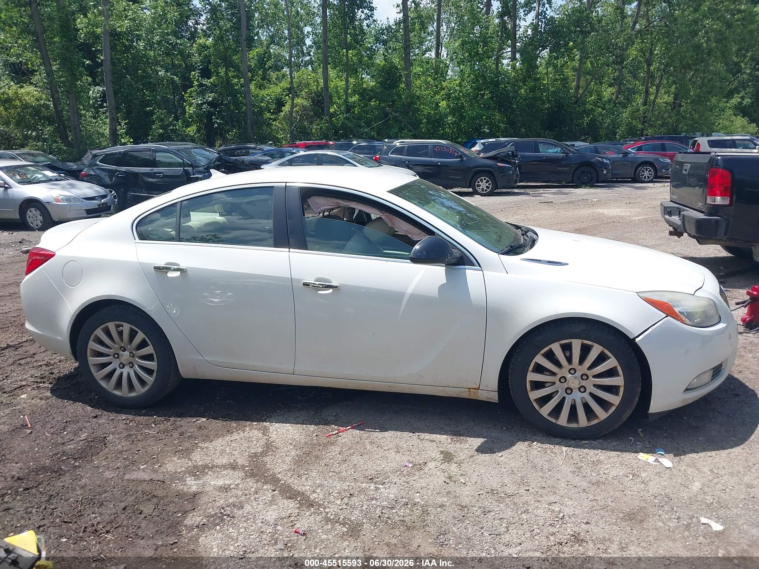 2013 Buick Regal Turbo - Premium 1 Белый vin: 2G4GS5EV1D9136817