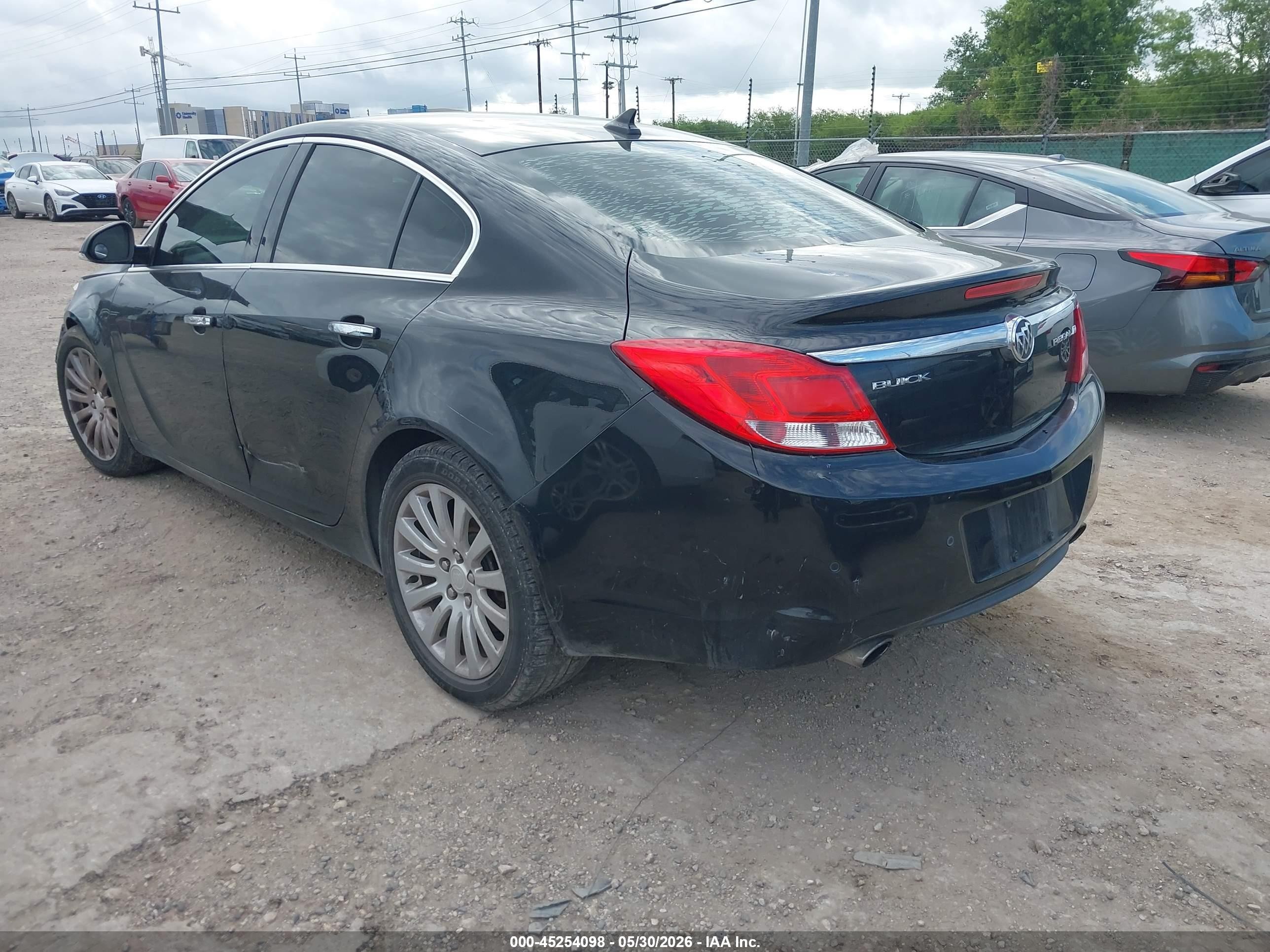 2013 Buick Regal Turbo - Premium 1 Black vin: 2G4GS5EV1D9198962