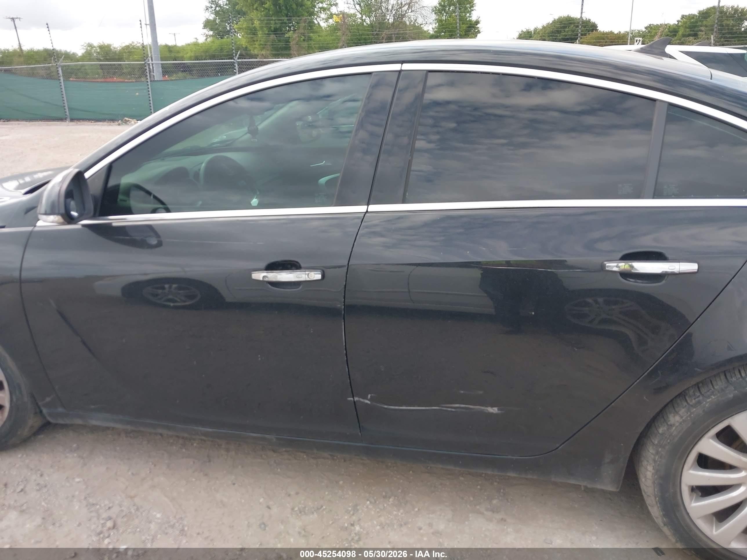 2013 Buick Regal Turbo - Premium 1 Black vin: 2G4GS5EV1D9198962