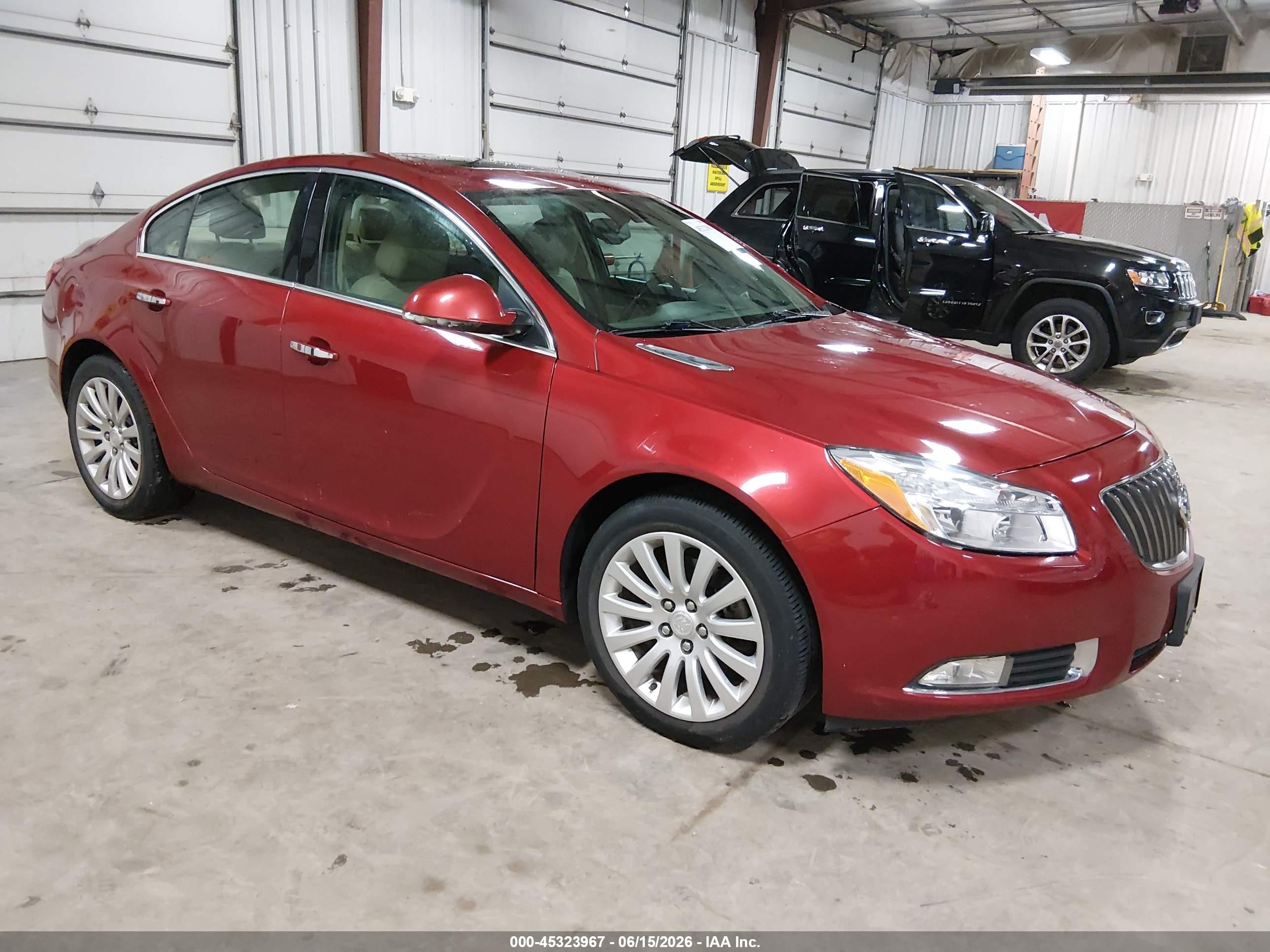 2012 Buick Regal Turbo - Premium 1 Red vin: 2G4GS5EV2C9213662
