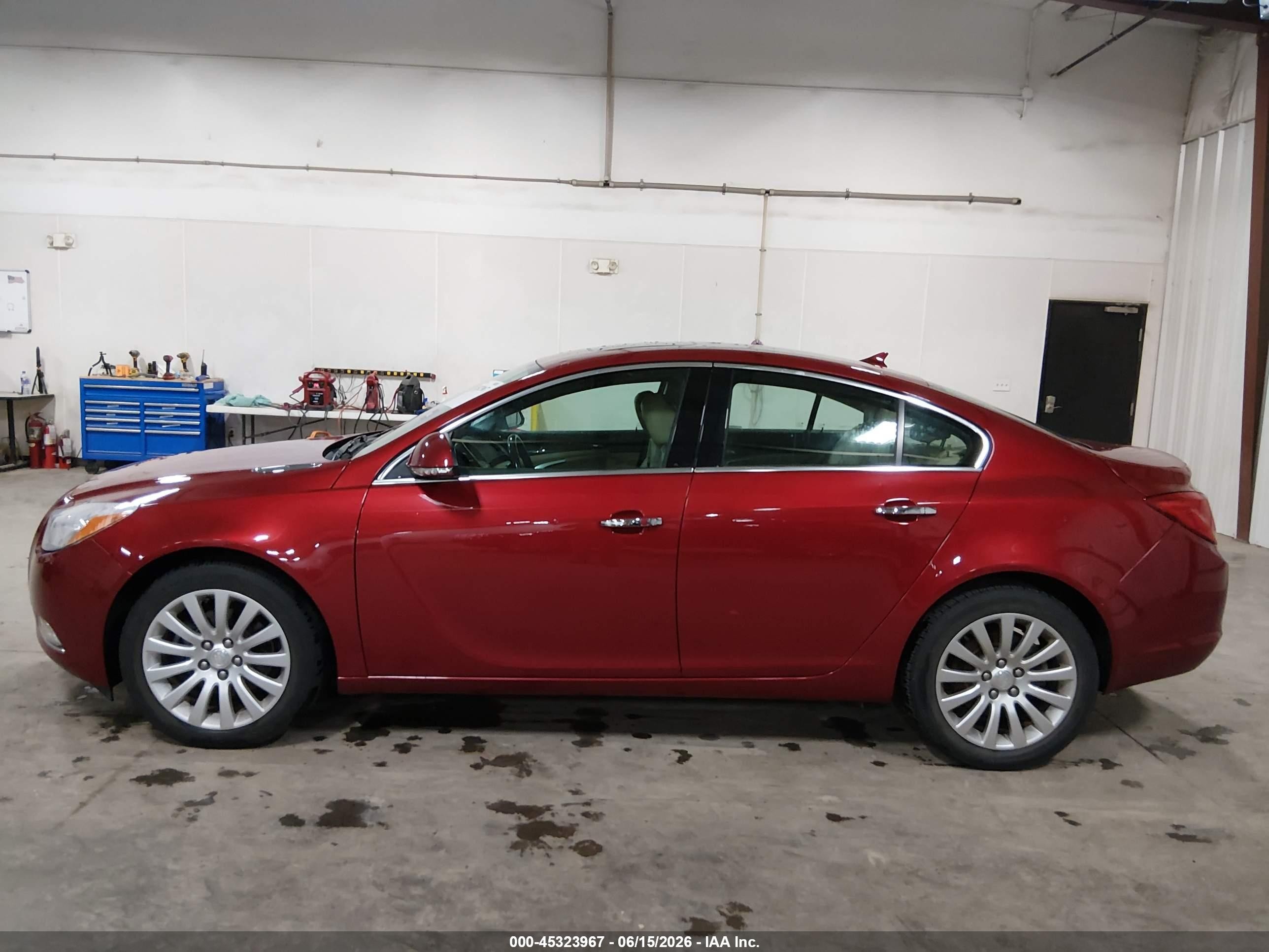 2012 Buick Regal Turbo - Premium 1 Red vin: 2G4GS5EV2C9213662