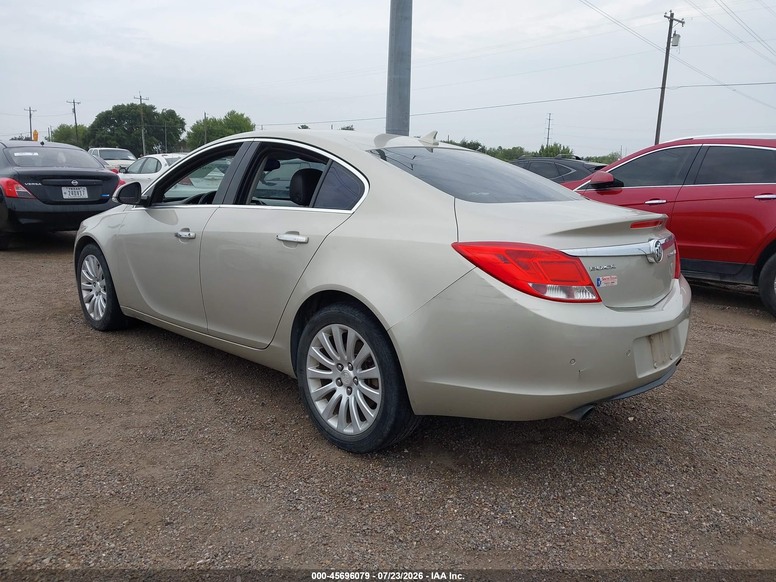 2013 Buick Regal Turbo - Premium 1 Beige vin: 2G4GS5EV2D9175237