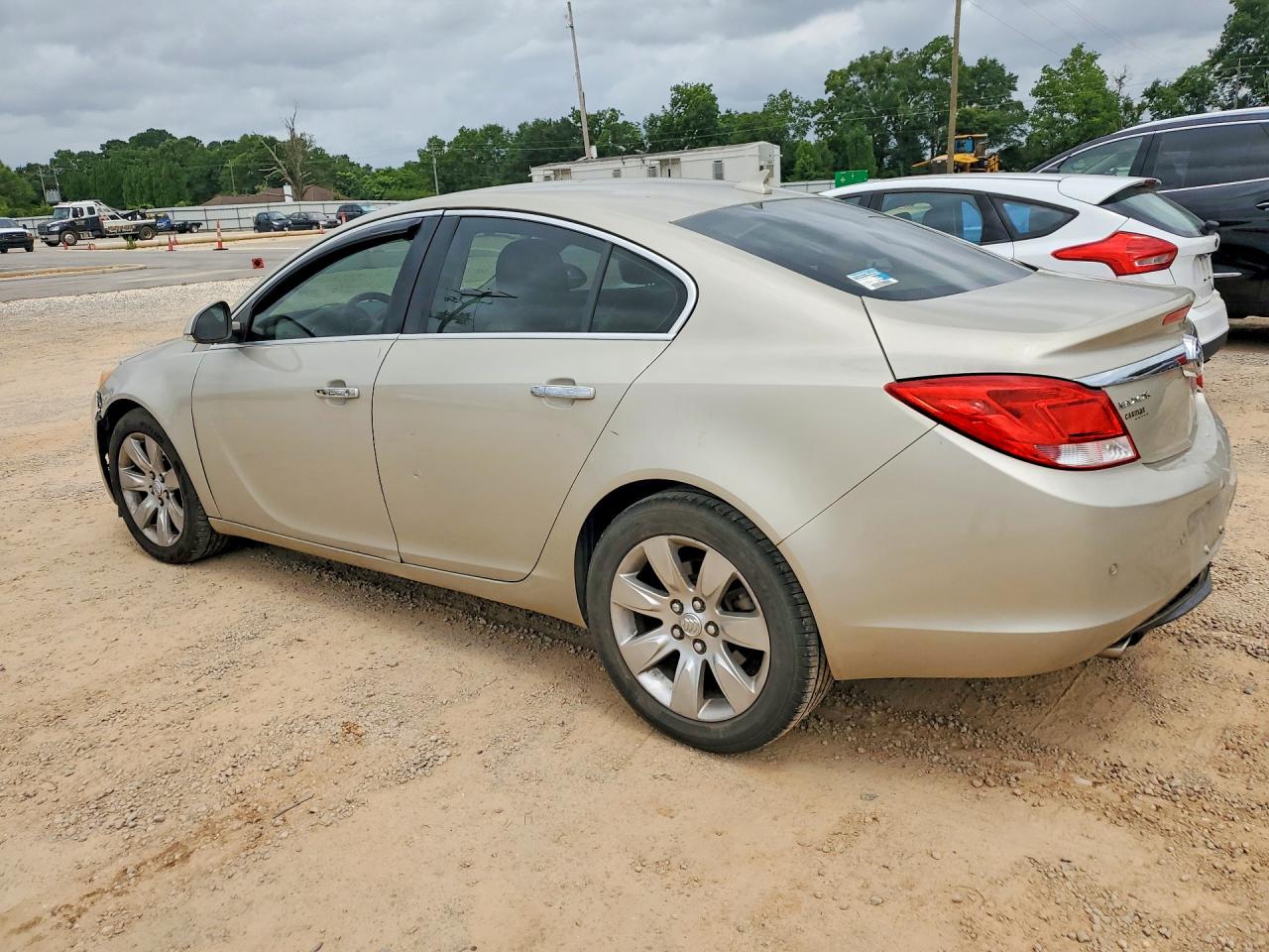 2013 Buick Regal Premium Beige vin: 2G4GS5EV4D9155989