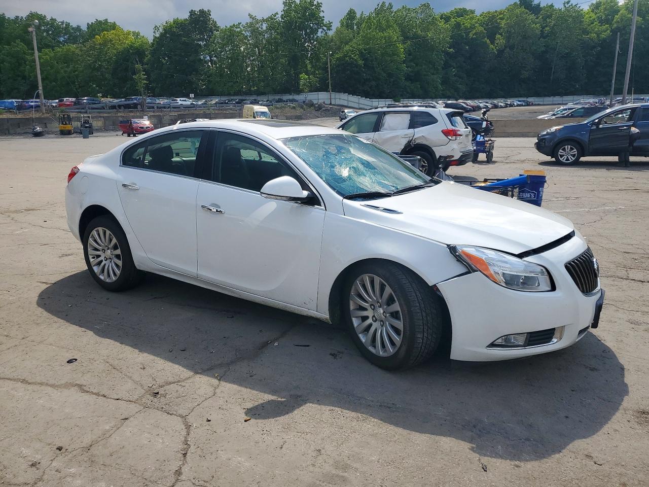2013 Buick Regal Premium White vin: 2G4GS5EV4D9171884
