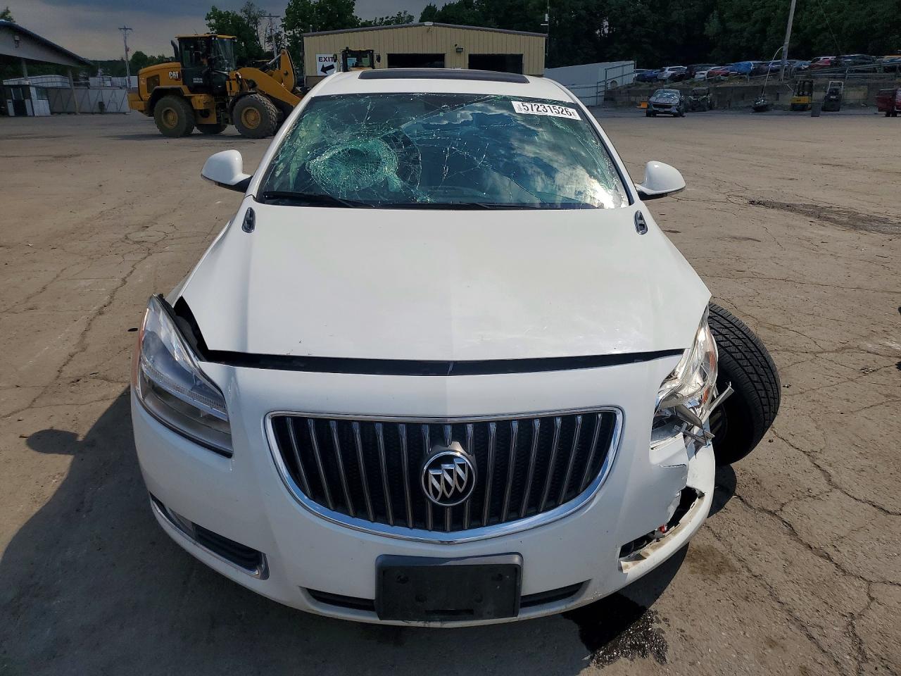 2013 Buick Regal Premium White vin: 2G4GS5EV4D9171884