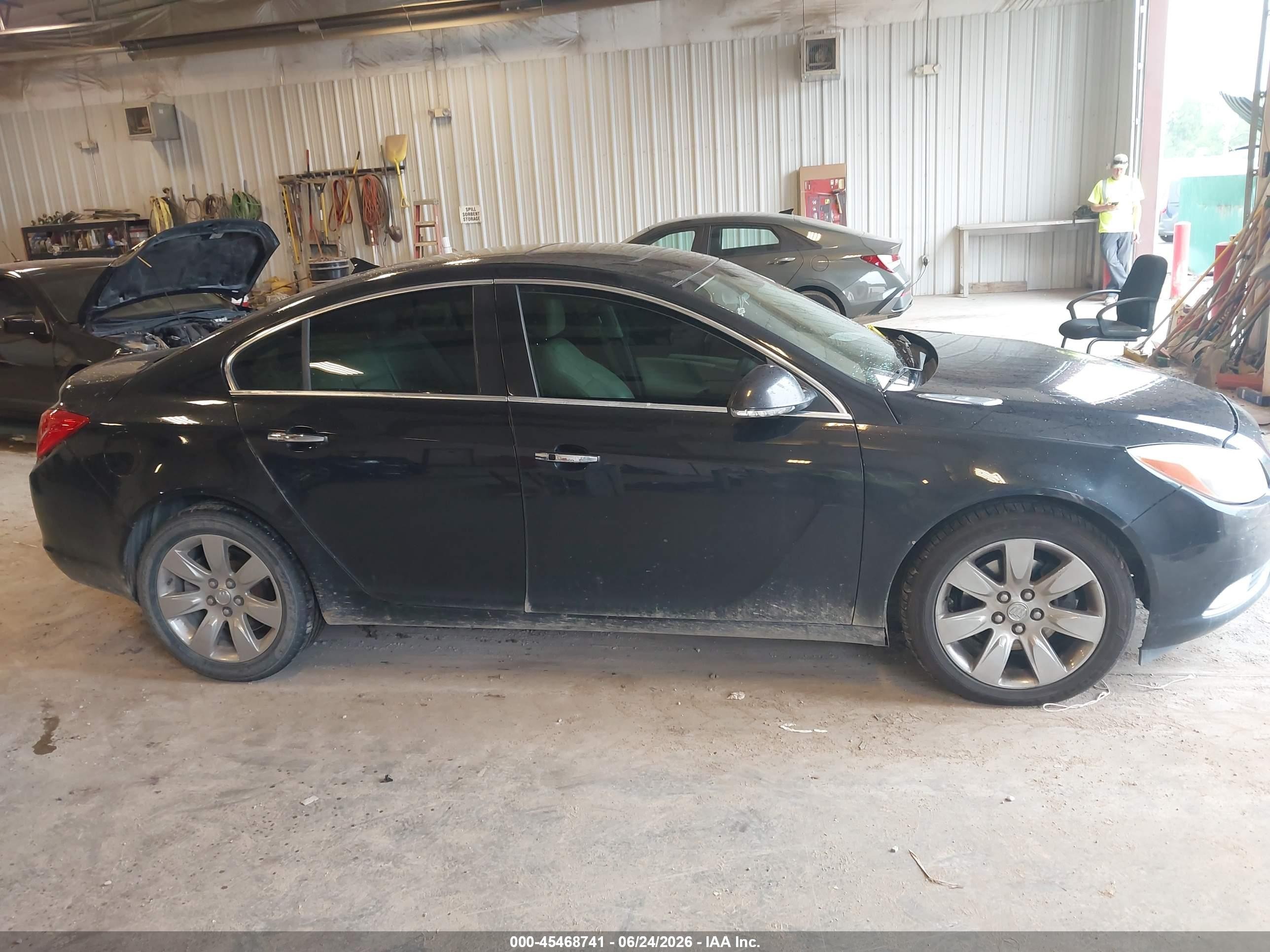 2012 Buick Regal Turbo - Premium 1 Black vin: 2G4GS5EV5C9190071