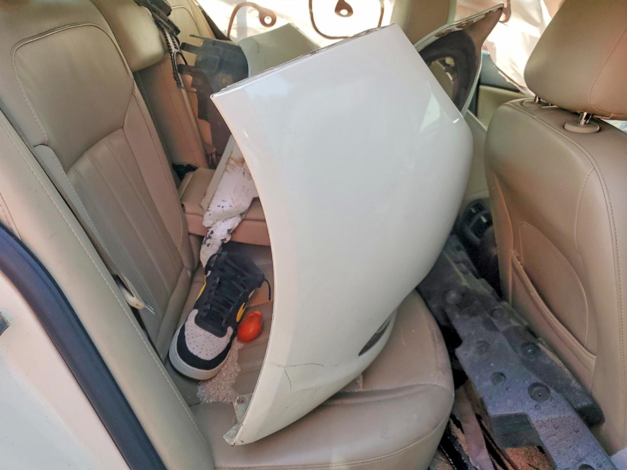 2013 Buick Regal Premium White vin: 2G4GS5EV7D9167568