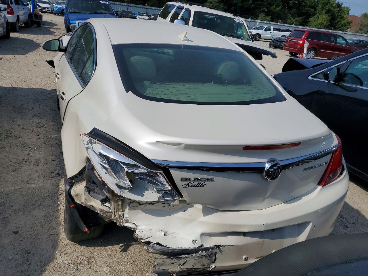 2013 Buick Regal Premium White vin: 2G4GS5EV7D9167568
