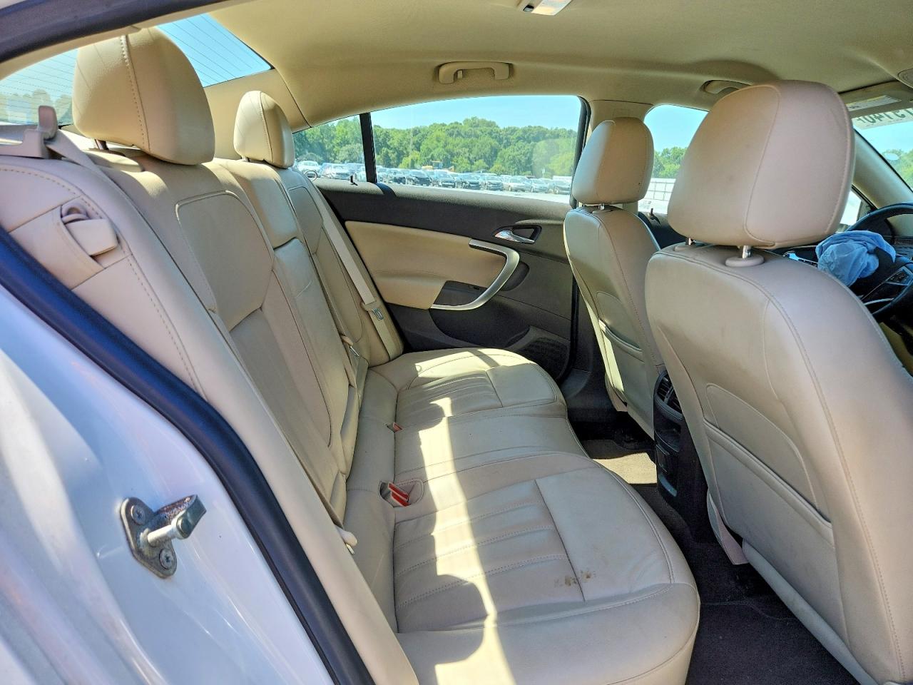 2012 Buick Regal Premium White vin: 2G4GS5EV8C9214928