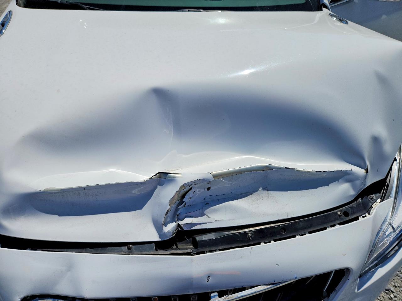 2012 Buick Regal Premium White vin: 2G4GS5EV8C9214928