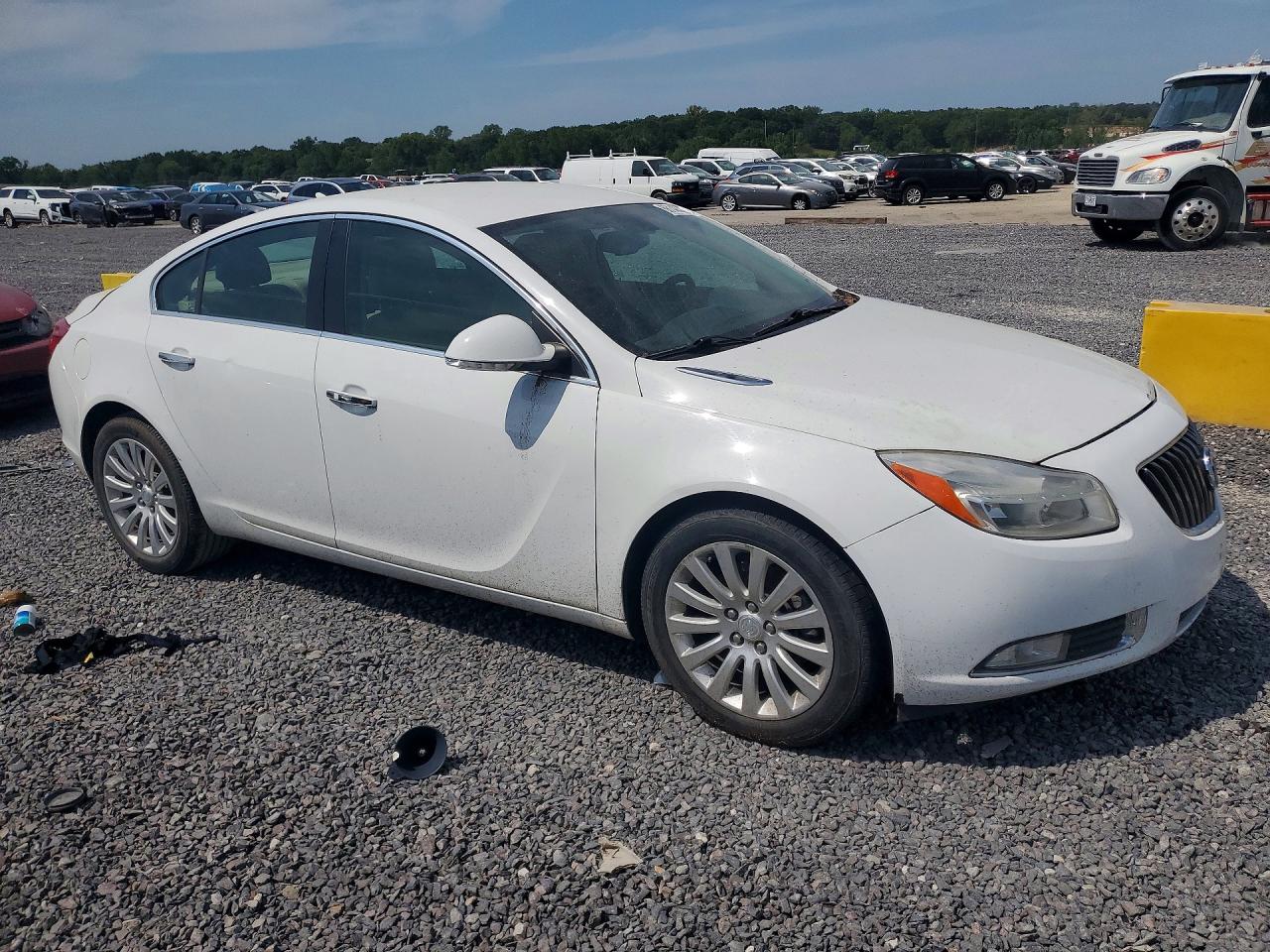 2012 Buick Regal Premium Белый vin: 2G4GS5EV9C9213707