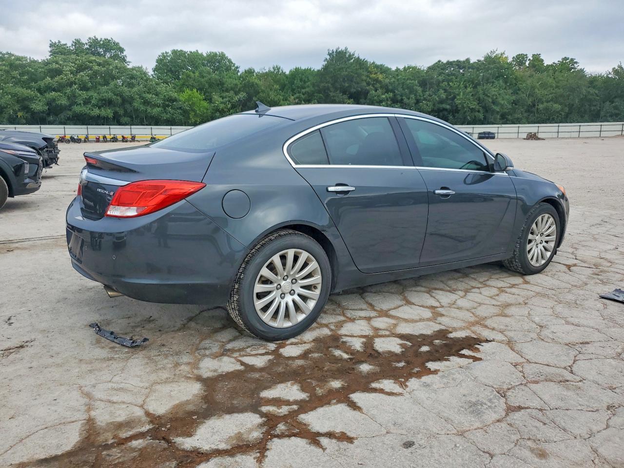 2013 Buick Regal Premium Black vin: 2G4GS5EV9D9126214