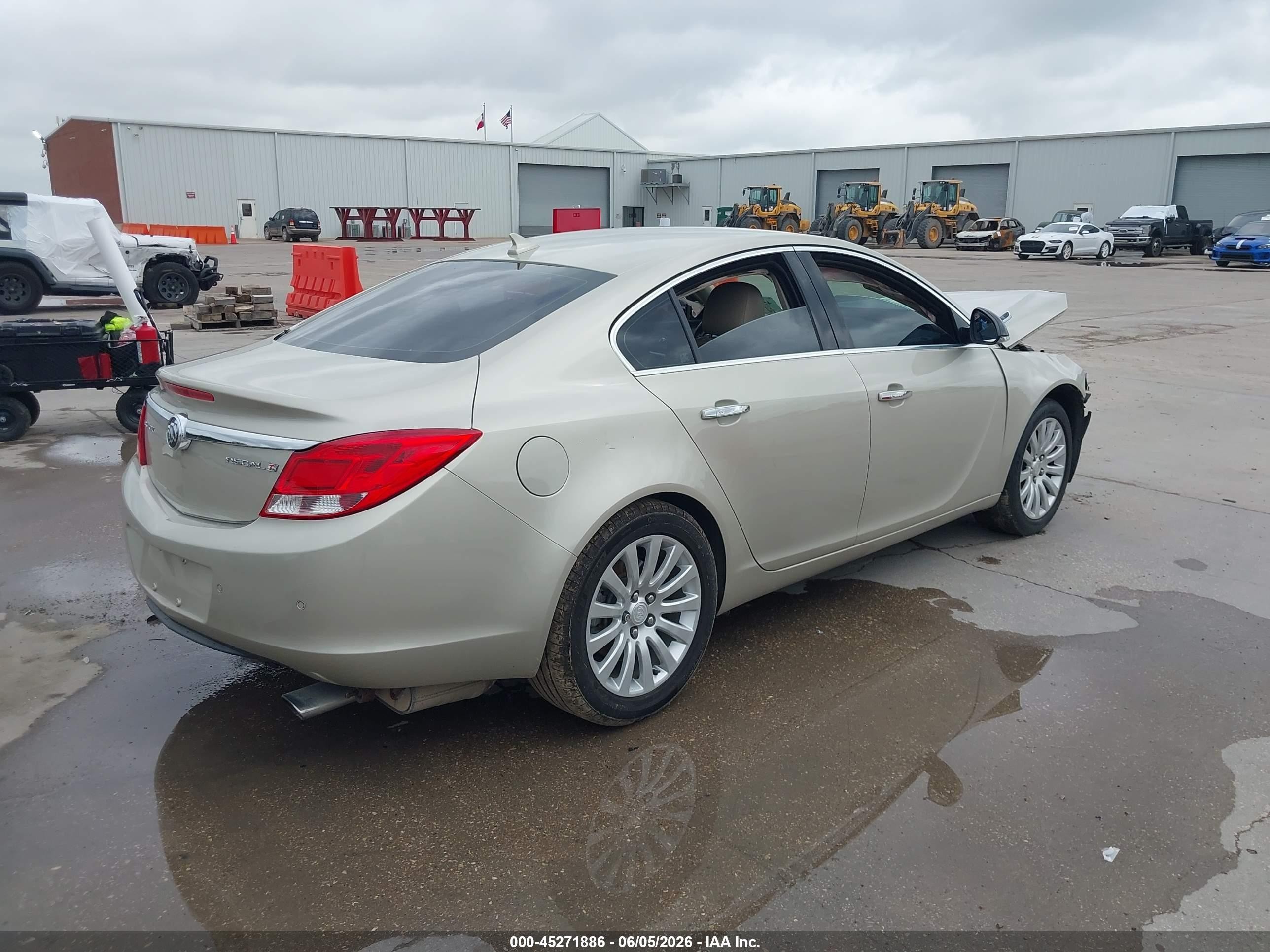 2013 Buick Regal Turbo - Premium 1 Beige vin: 2G4GS5EV9D9186073