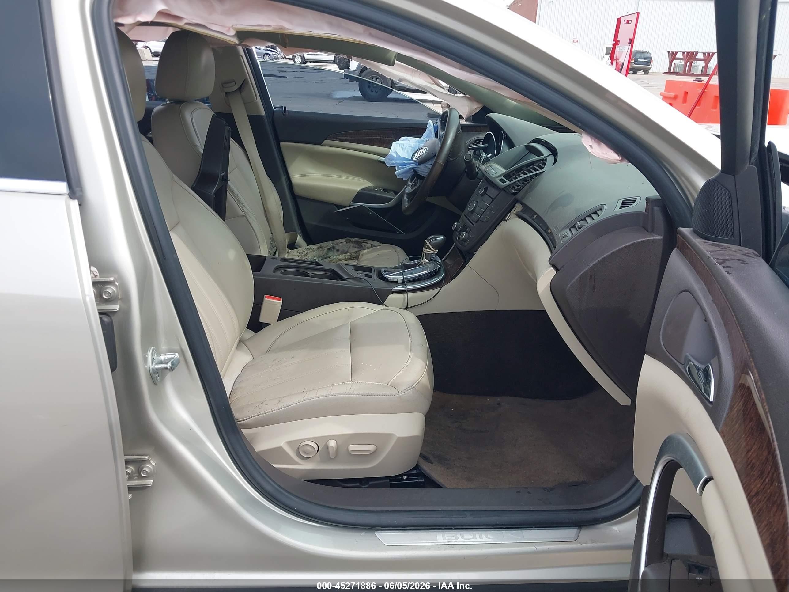 2013 Buick Regal Turbo - Premium 1 Beige vin: 2G4GS5EV9D9186073