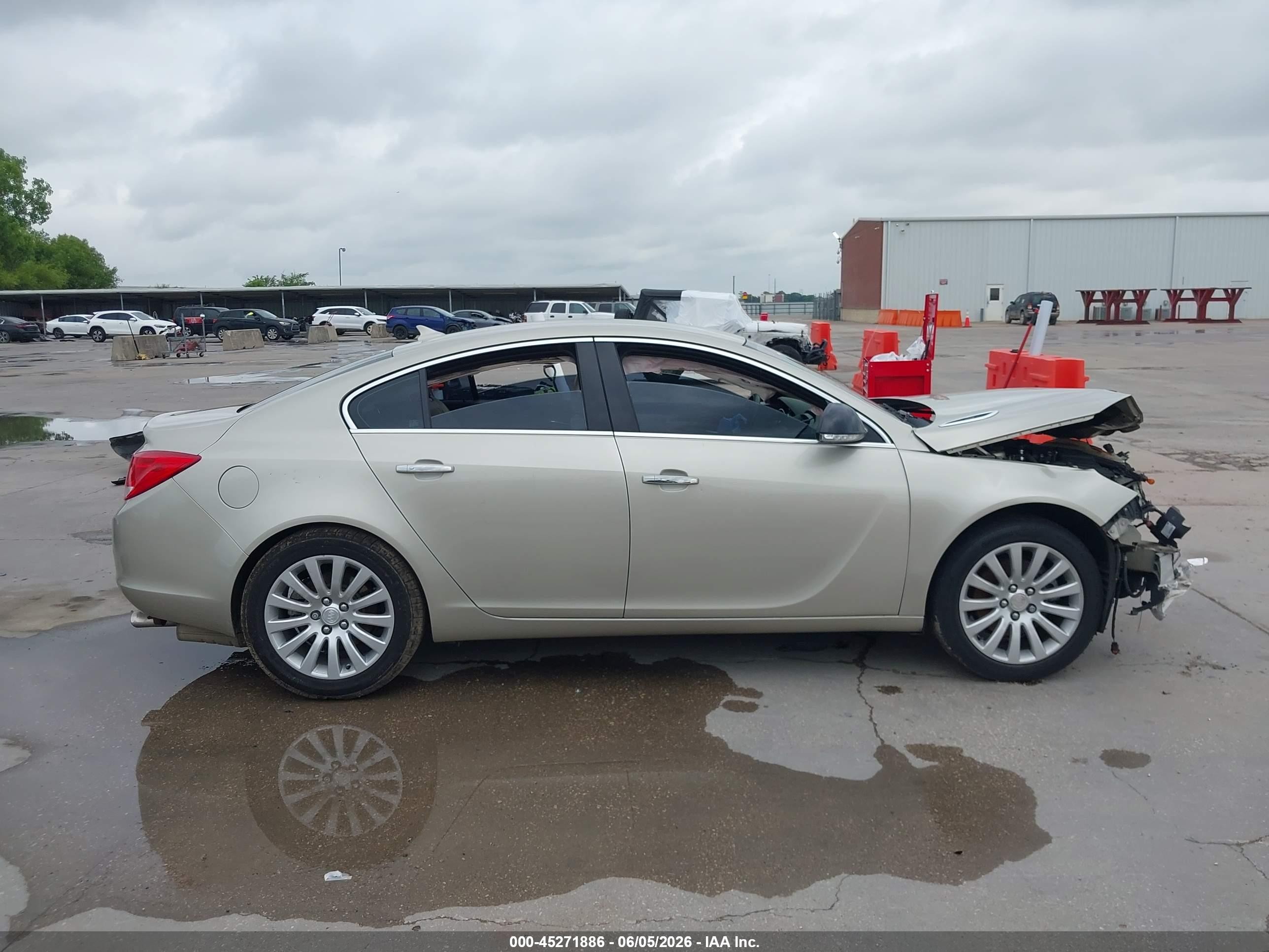 2013 Buick Regal Turbo - Premium 1 Beige vin: 2G4GS5EV9D9186073