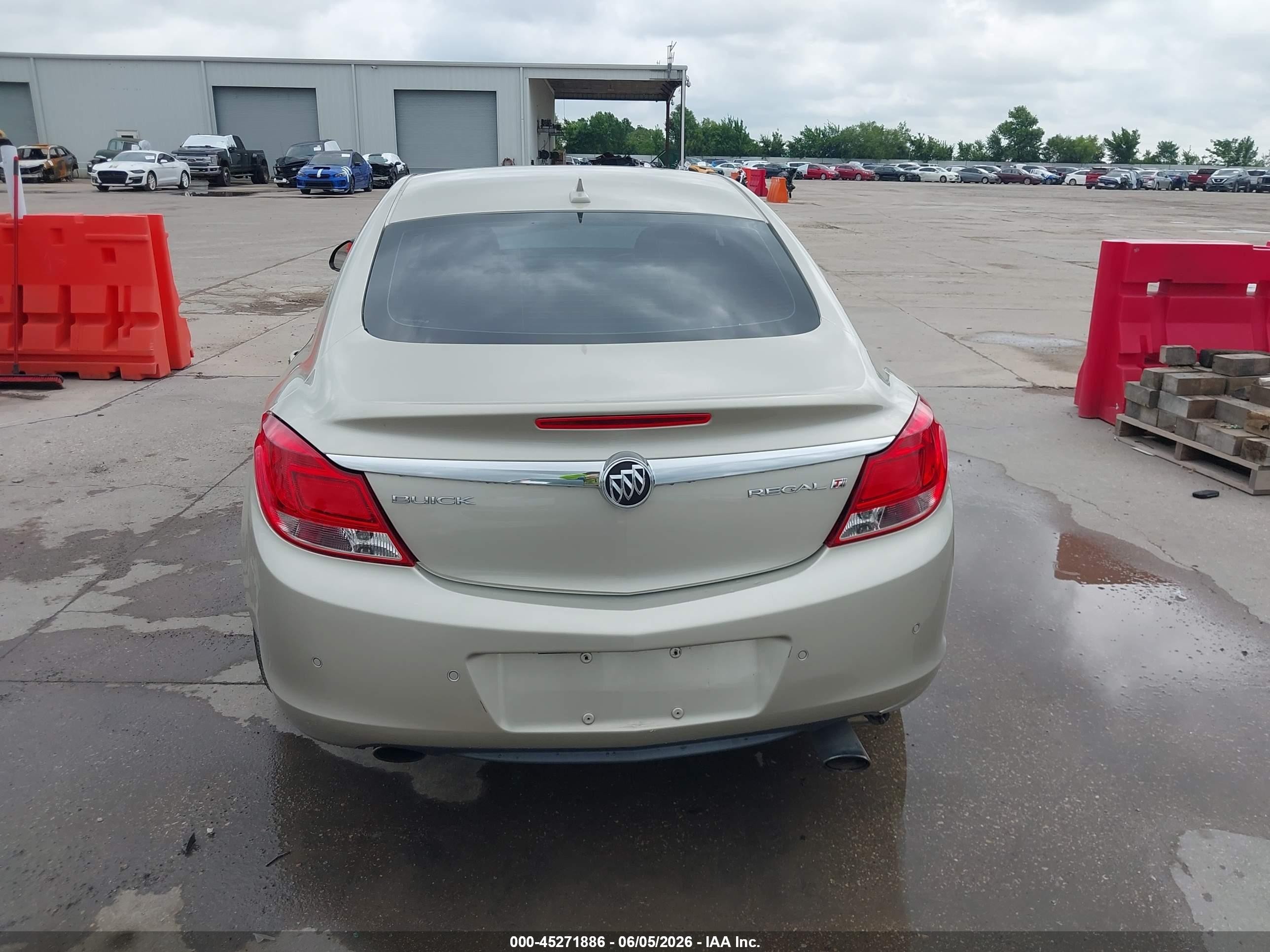 2013 Buick Regal Turbo - Premium 1 Beige vin: 2G4GS5EV9D9186073