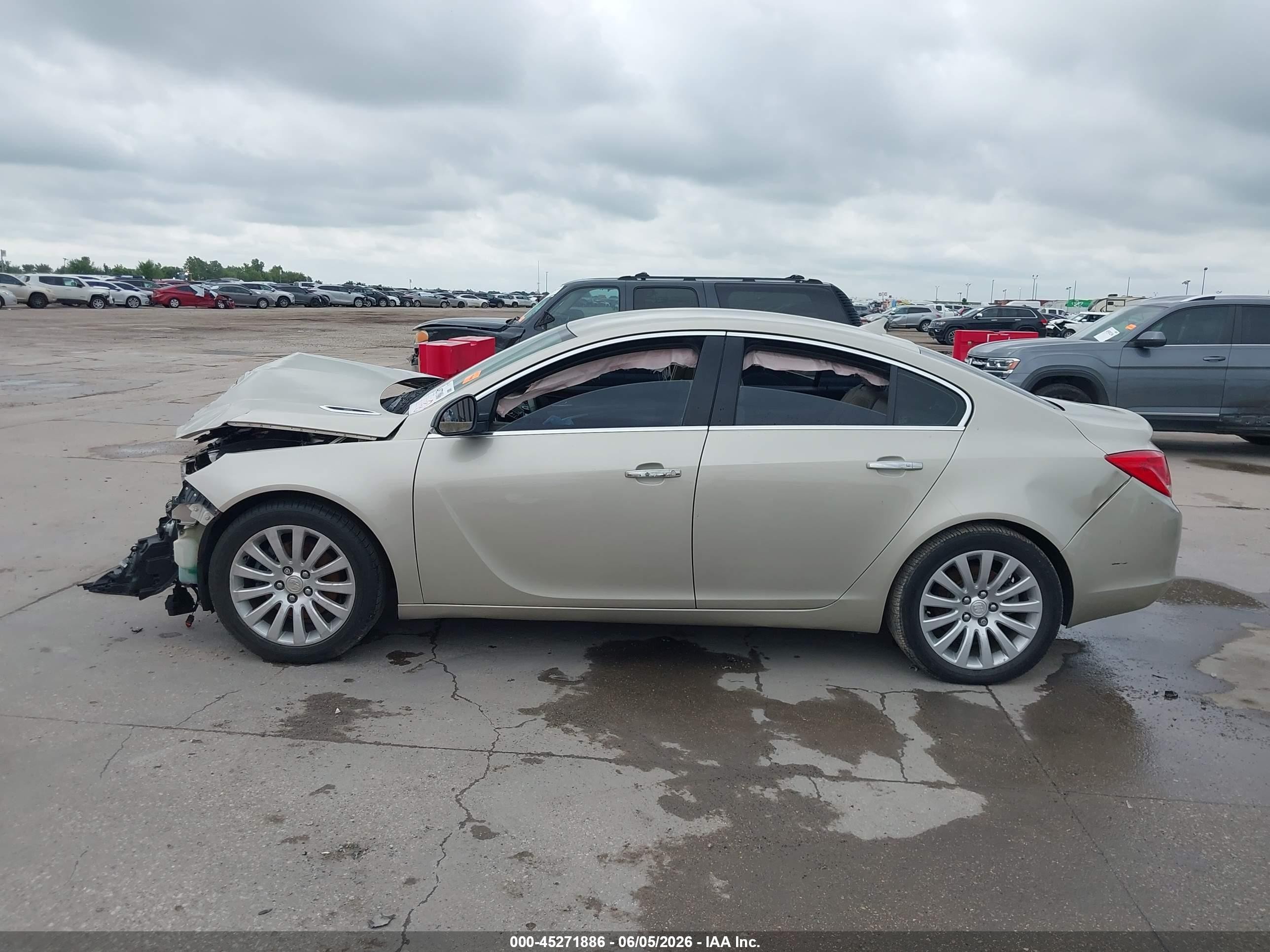 2013 Buick Regal Turbo - Premium 1 Beige vin: 2G4GS5EV9D9186073