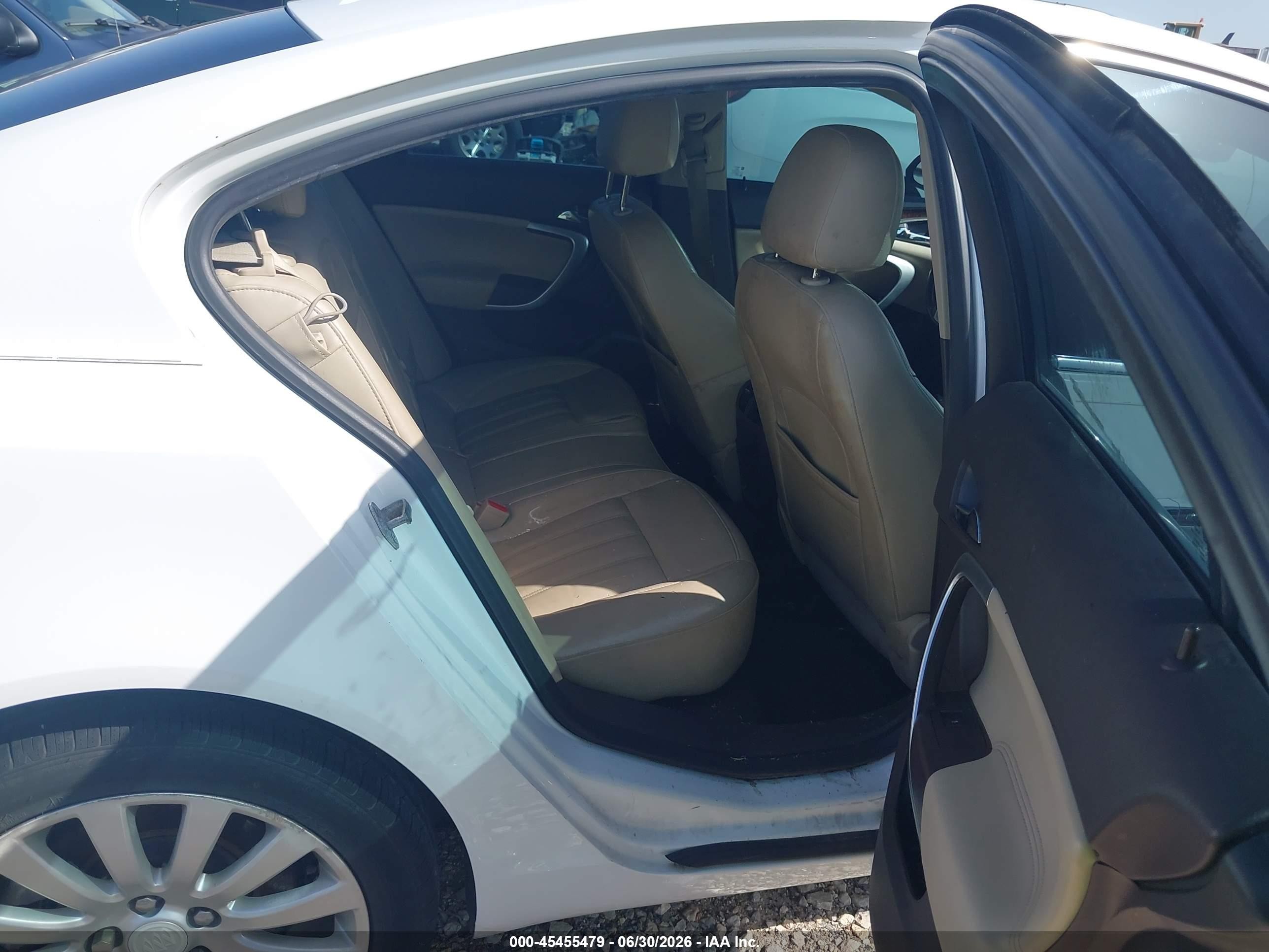 2013 Buick Regal Turbo - Premium 1 White vin: 2G4GS5EVXD9125024