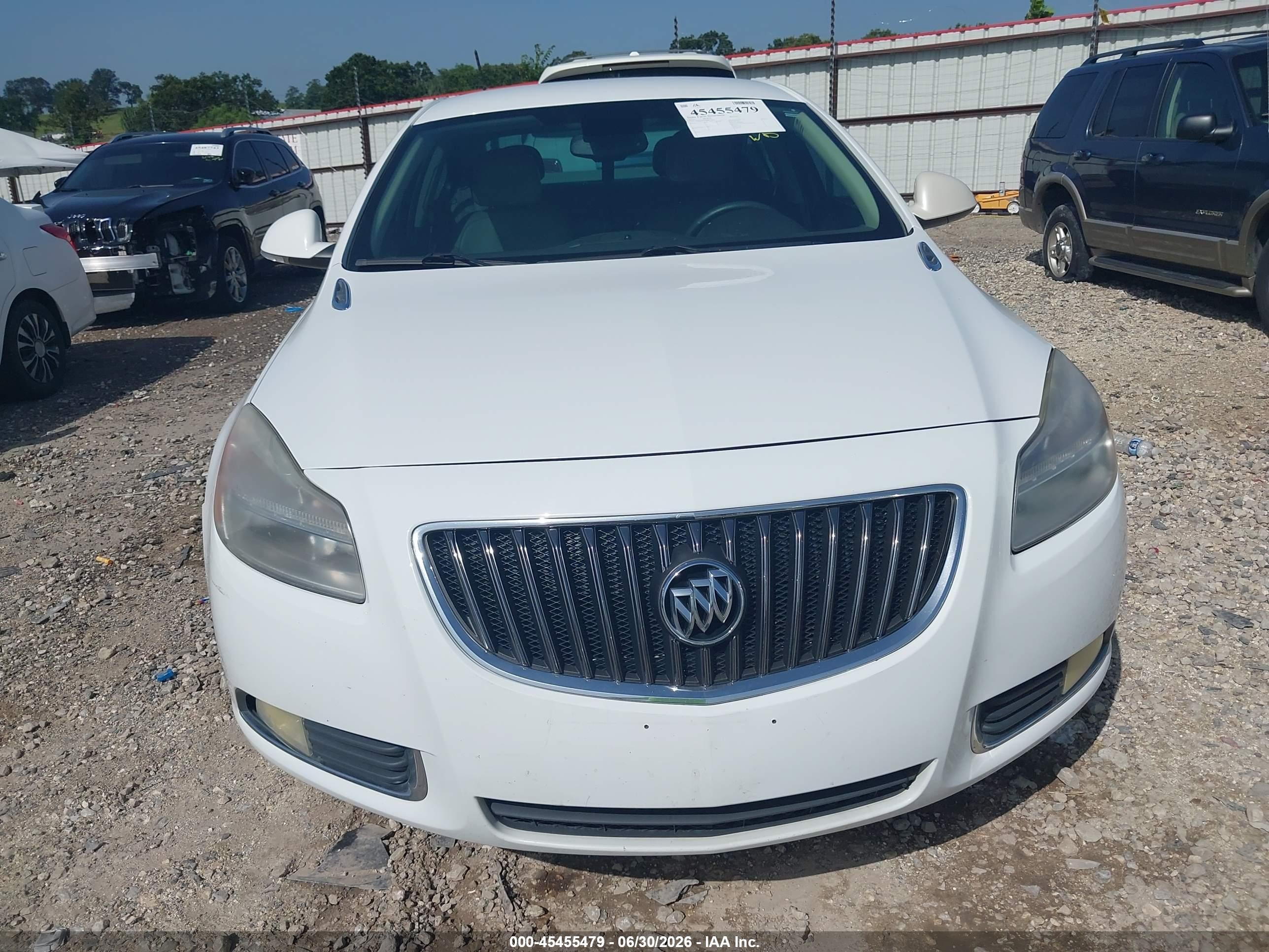 2013 Buick Regal Turbo - Premium 1 White vin: 2G4GS5EVXD9125024