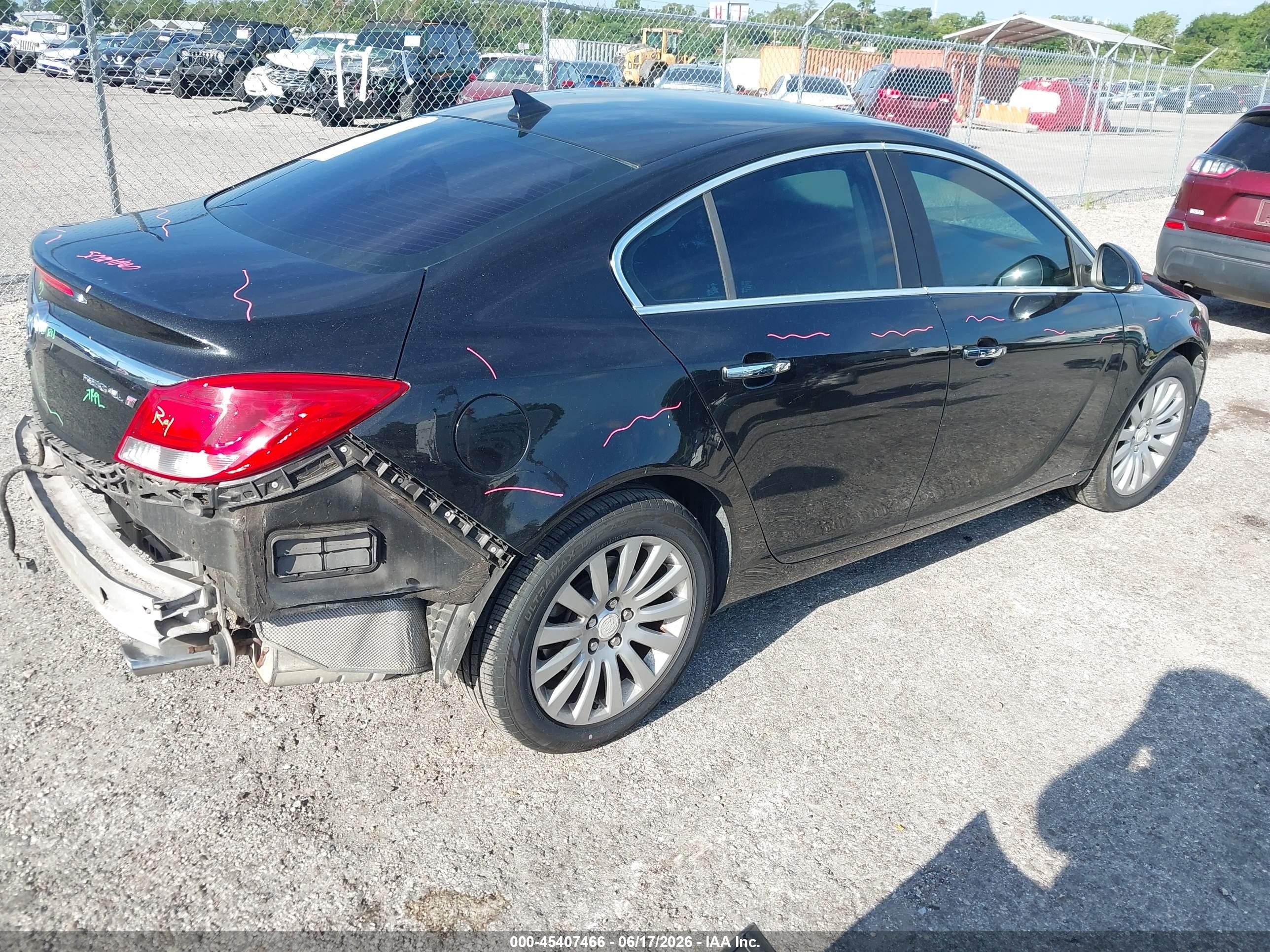 2013 Buick Regal Turbo - Premium 1 Black vin: 2G4GS5EVXD9240058