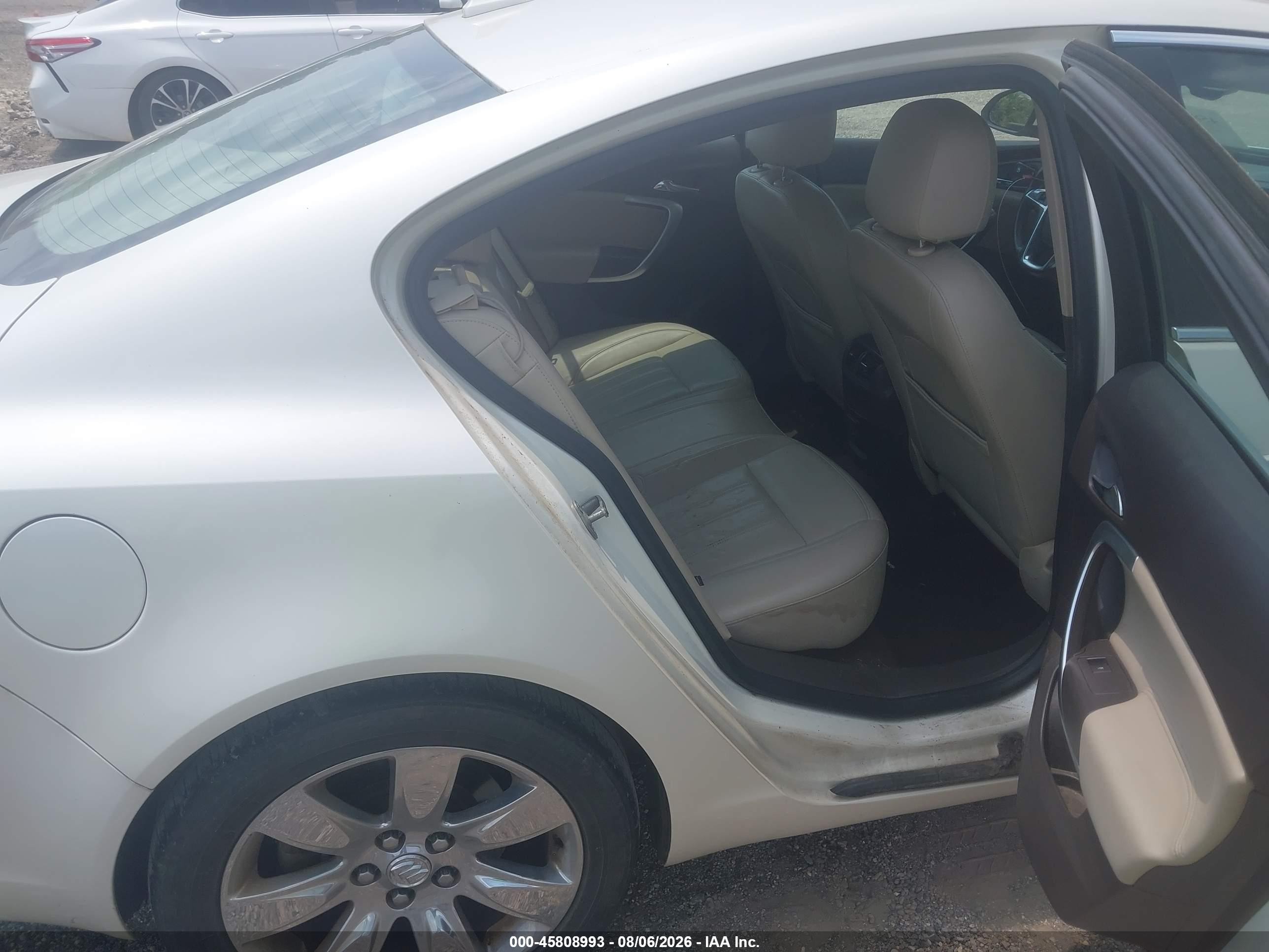 2012 Buick Regal Turbo - Premium 2 White vin: 2G4GT5GV0C9211757