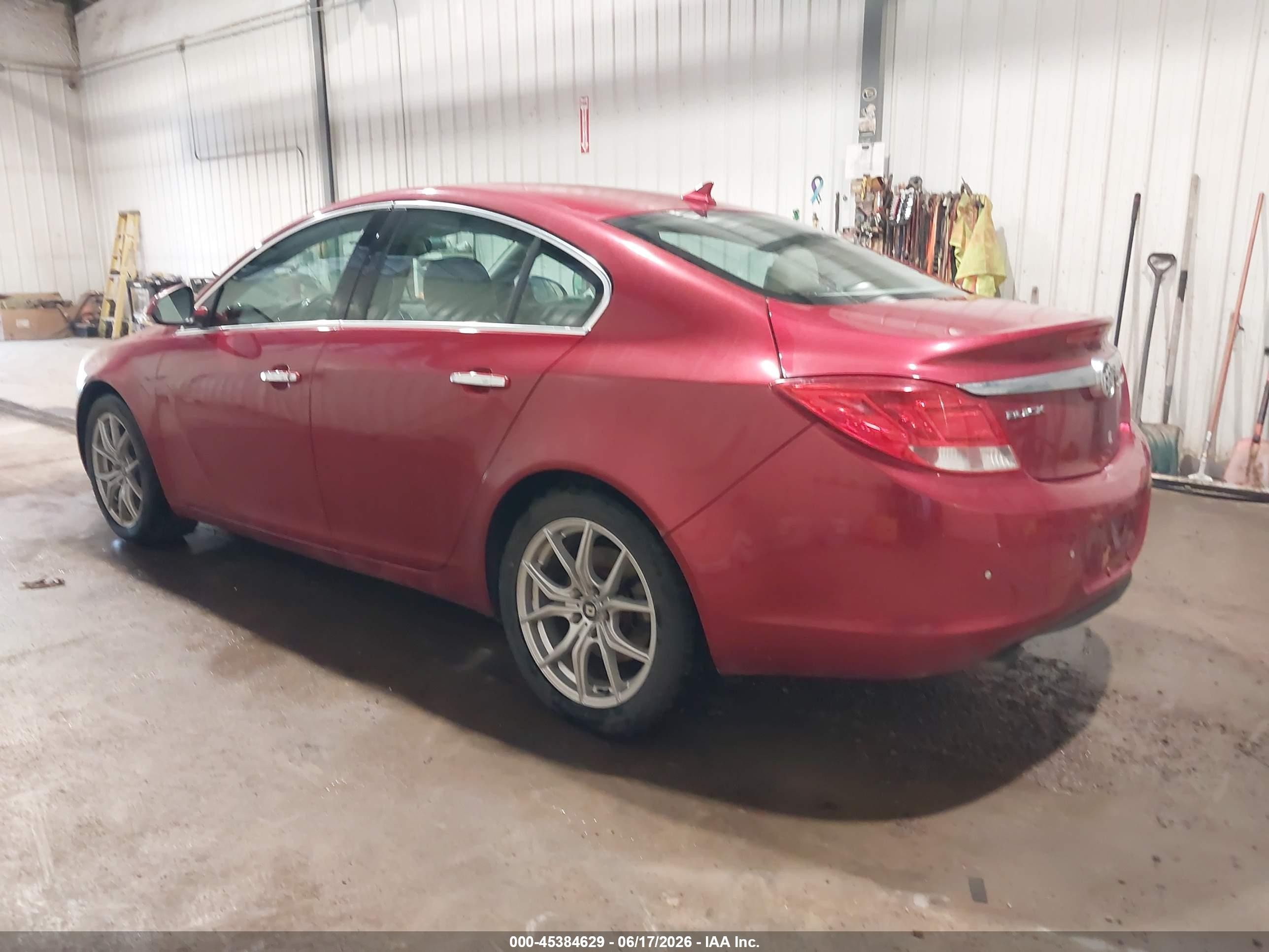 2013 Buick Regal Turbo - Premium 2 Red vin: 2G4GT5GV1D9249600