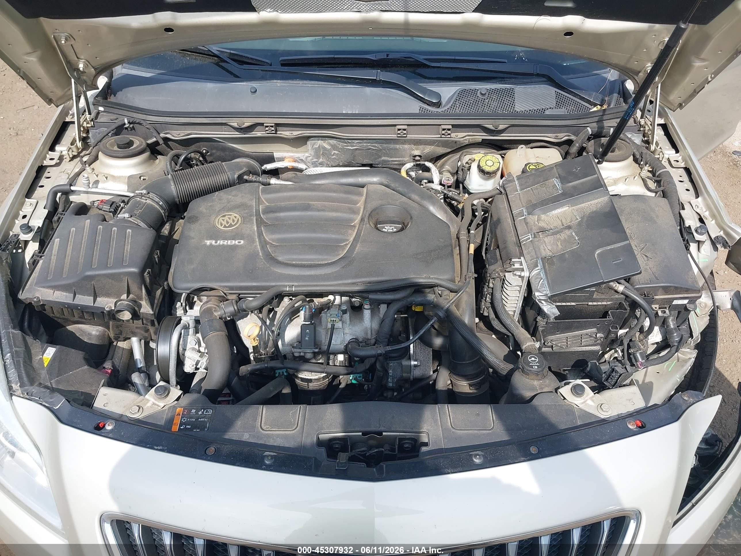 2013 Buick Regal Turbo - Premium 2 Beige vin: 2G4GT5GV7D9192691