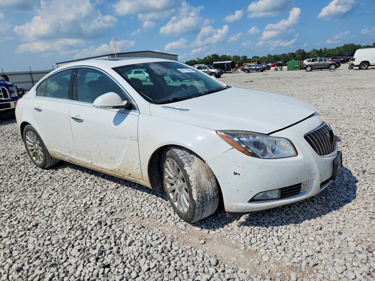 2013 Buick Regal Premium Белый vin: 2G4GT5GV8D9202287
