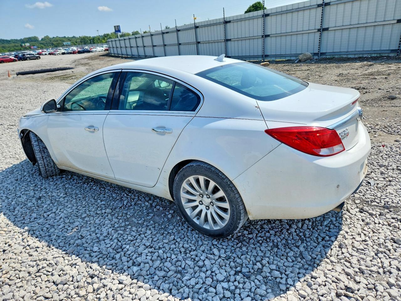 2013 Buick Regal Premium Белый vin: 2G4GT5GV8D9202287