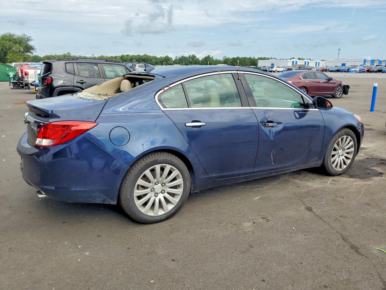 2012 Buick Regal Premium Blue vin: 2G4GT5GVXC9140633