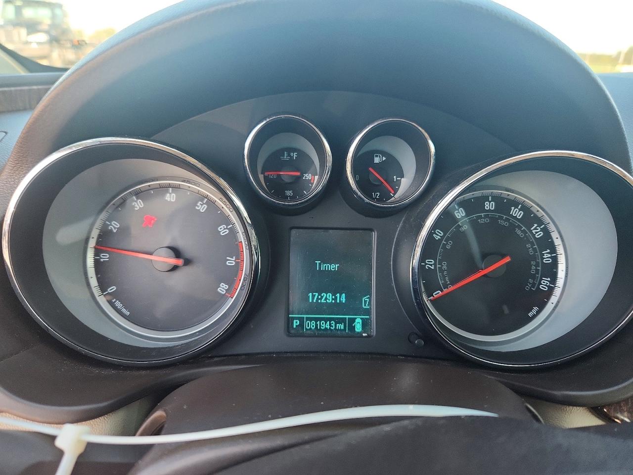 2012 Buick Regal Premium White vin: 2G4GU5GV9C9154214